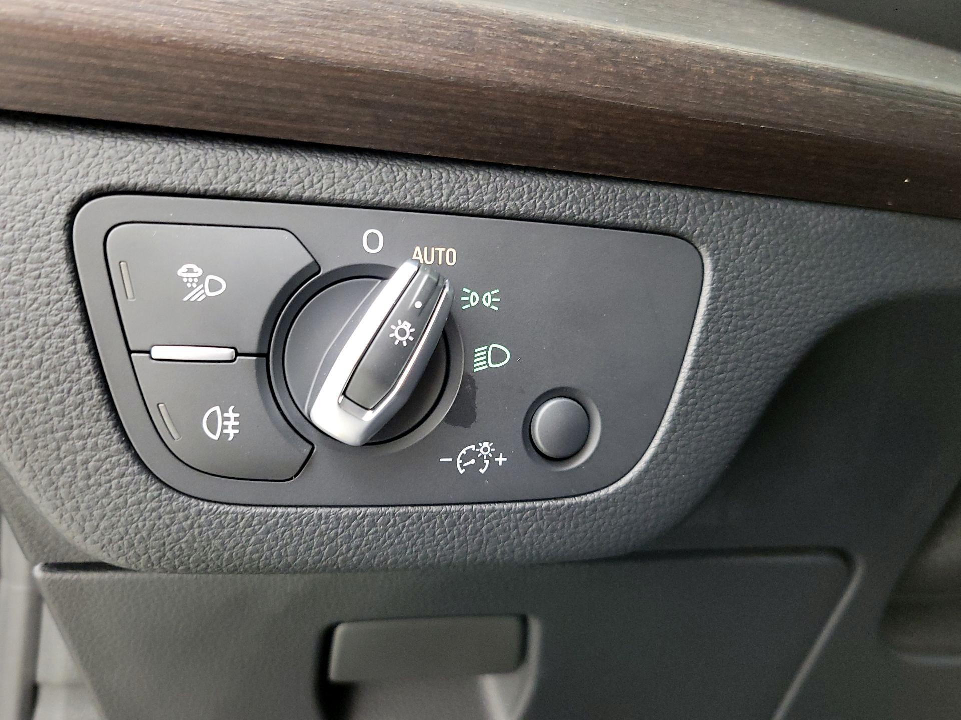 Thumbnail: 2023 Audi Q5 - 13