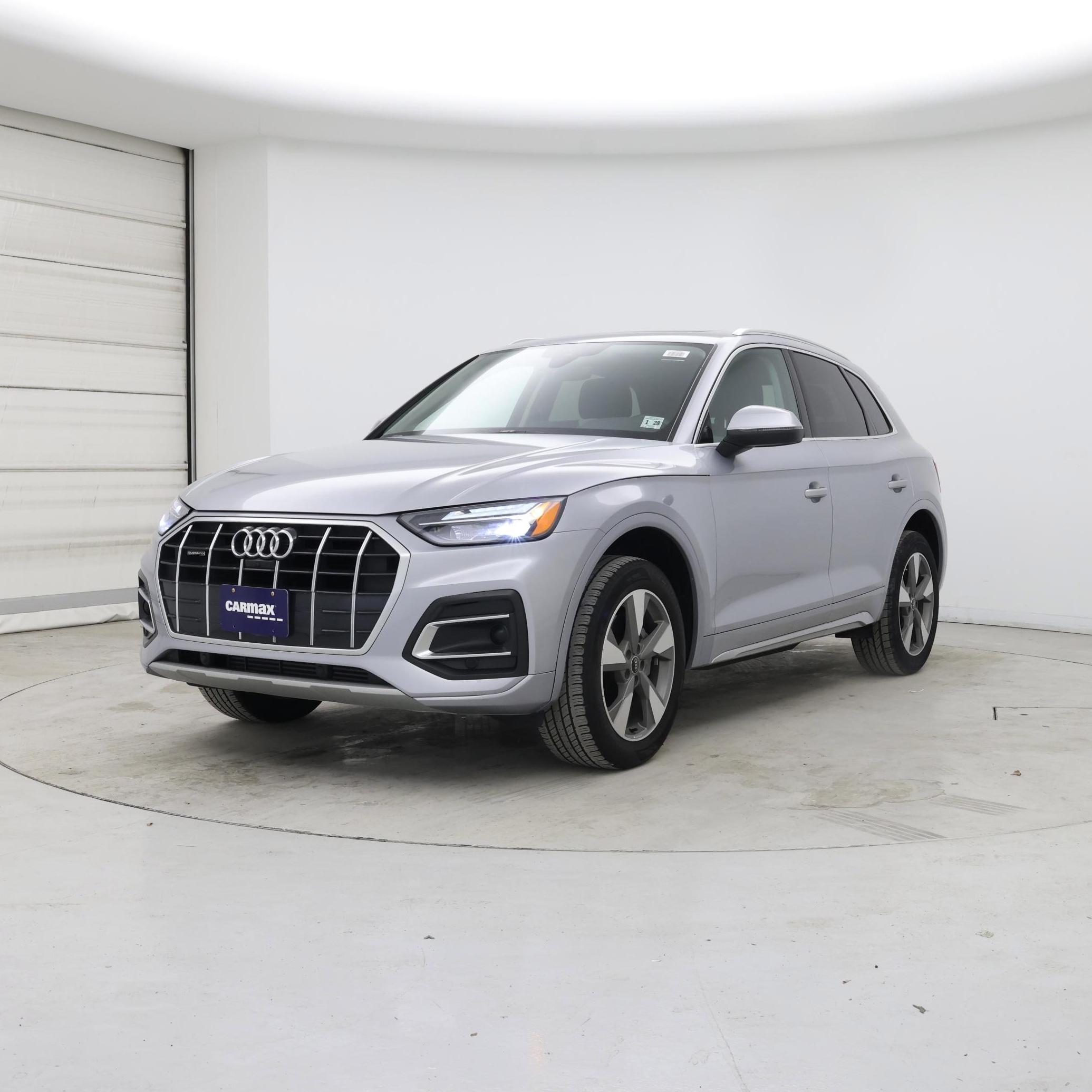 Thumbnail: 2023 Audi Q5 - 4