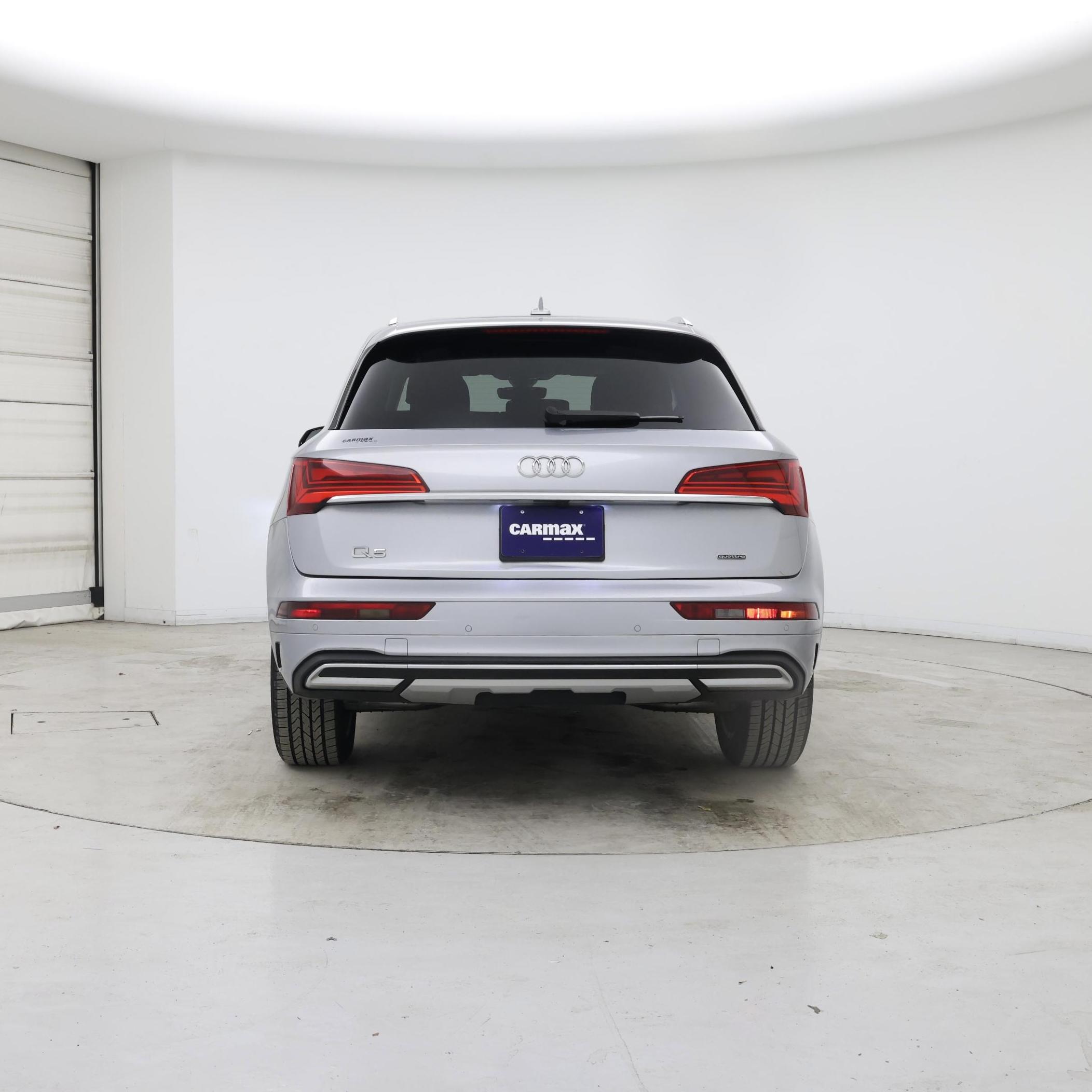 Thumbnail: 2023 Audi Q5 - 6