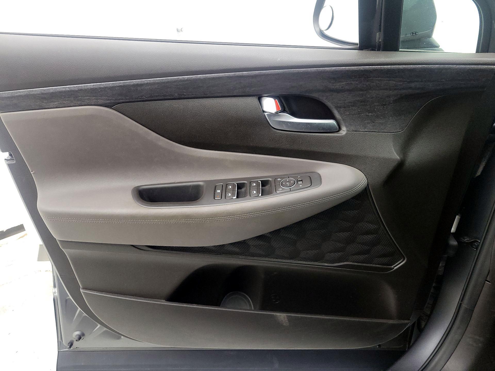 Thumbnail: 2020 Hyundai Santa Fe - 12