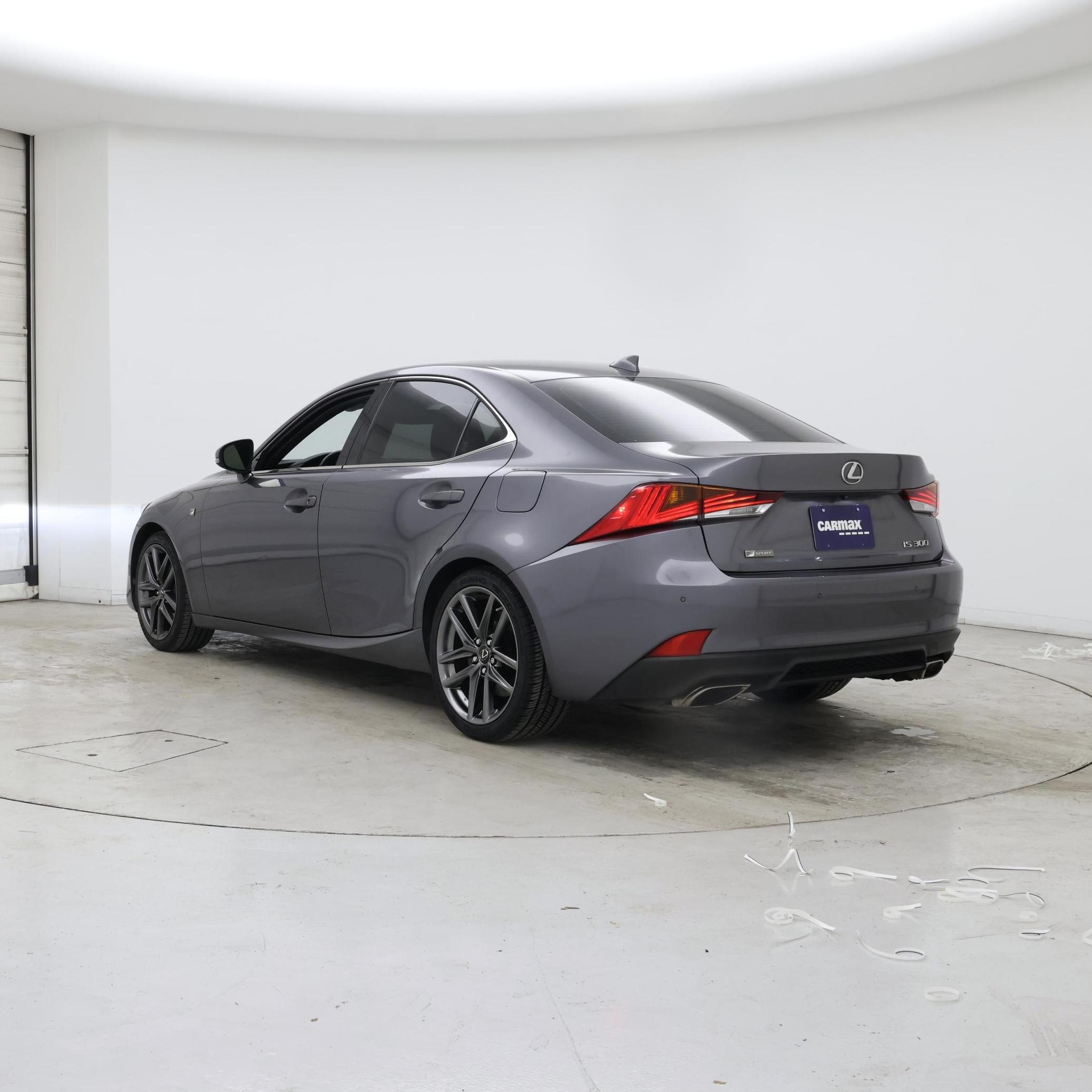 Thumbnail: 2018 Lexus IS - 2