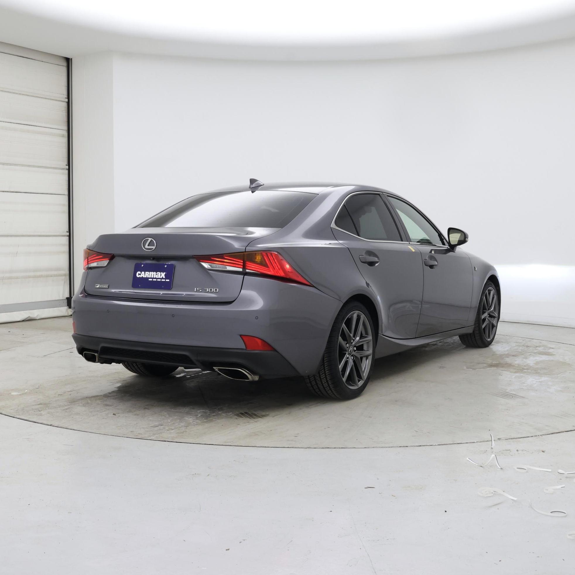 Thumbnail: 2018 Lexus IS - 8