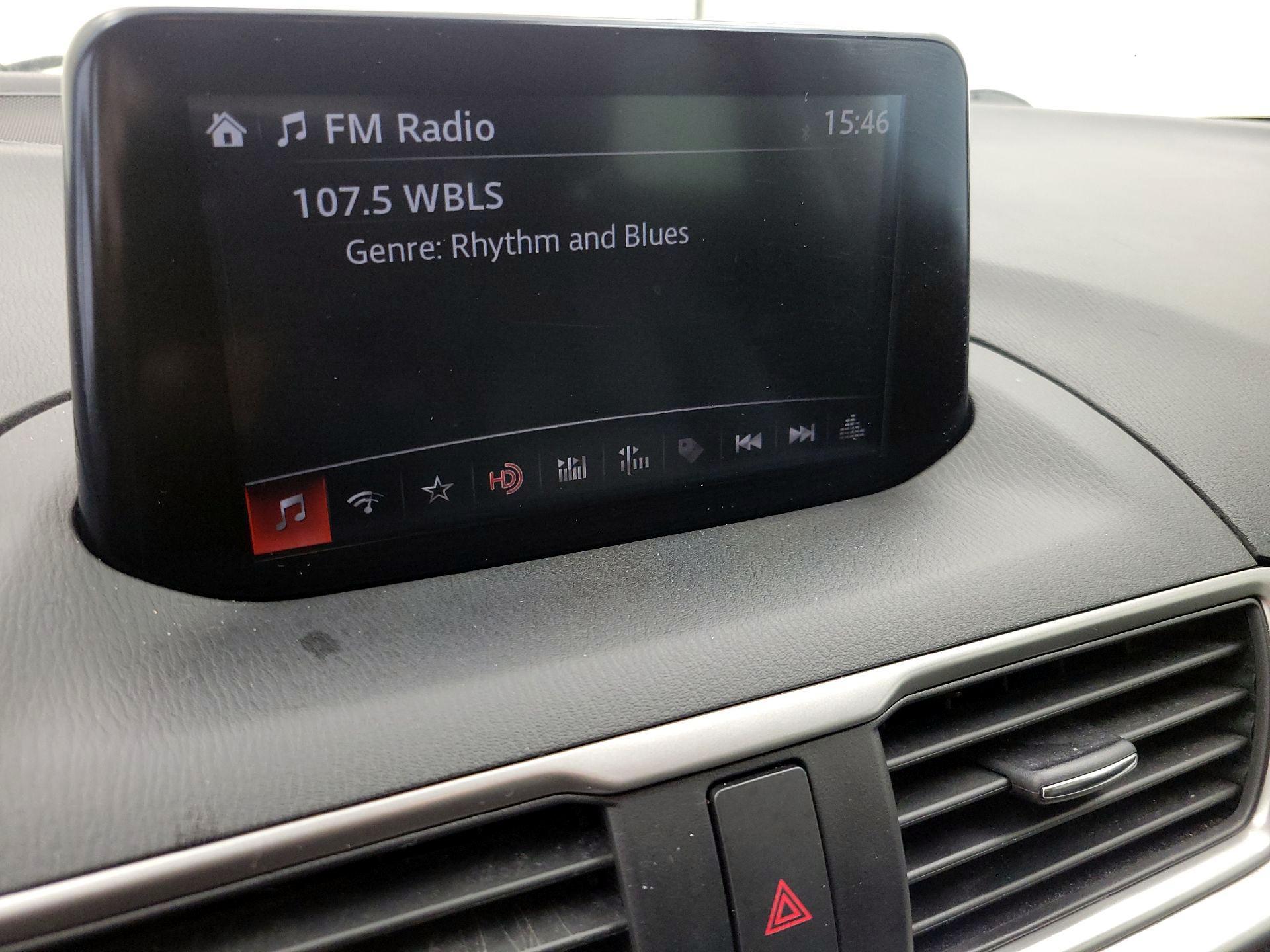 Thumbnail: 2017 Mazda Mazda3 - 15