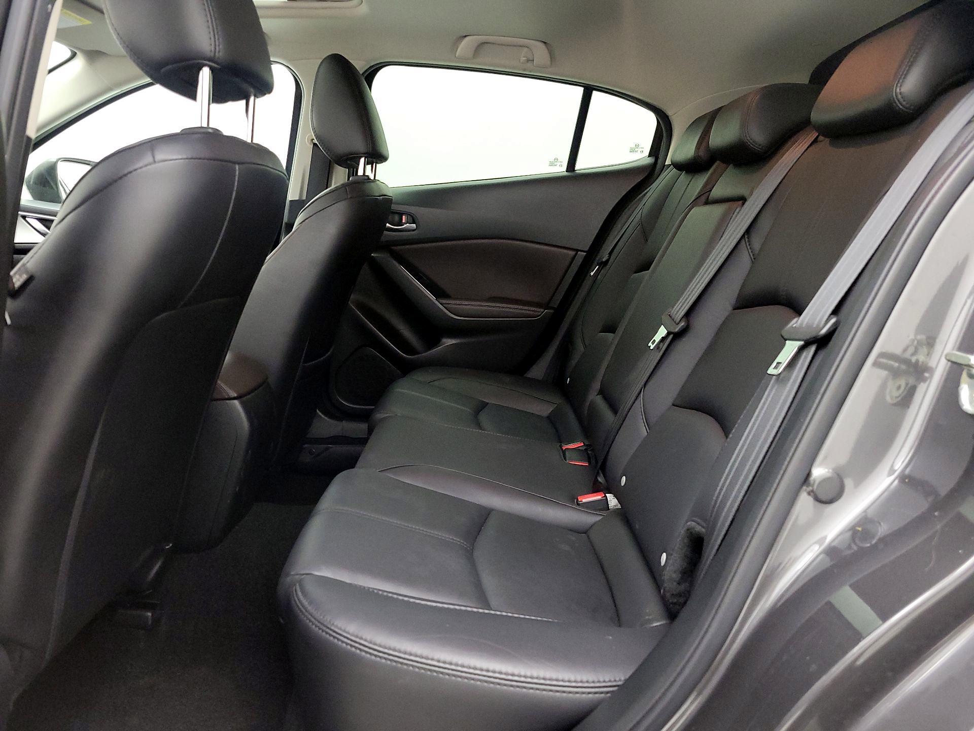 Thumbnail: 2017 Mazda Mazda3 - 20