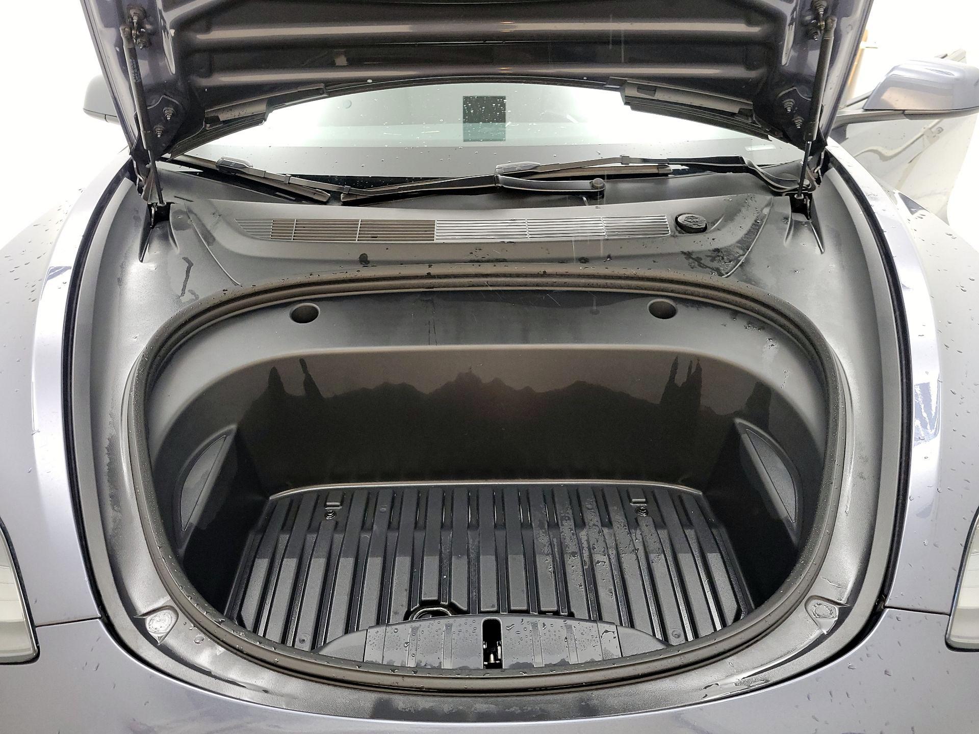 Thumbnail: 2023 Tesla Model 3 - 20