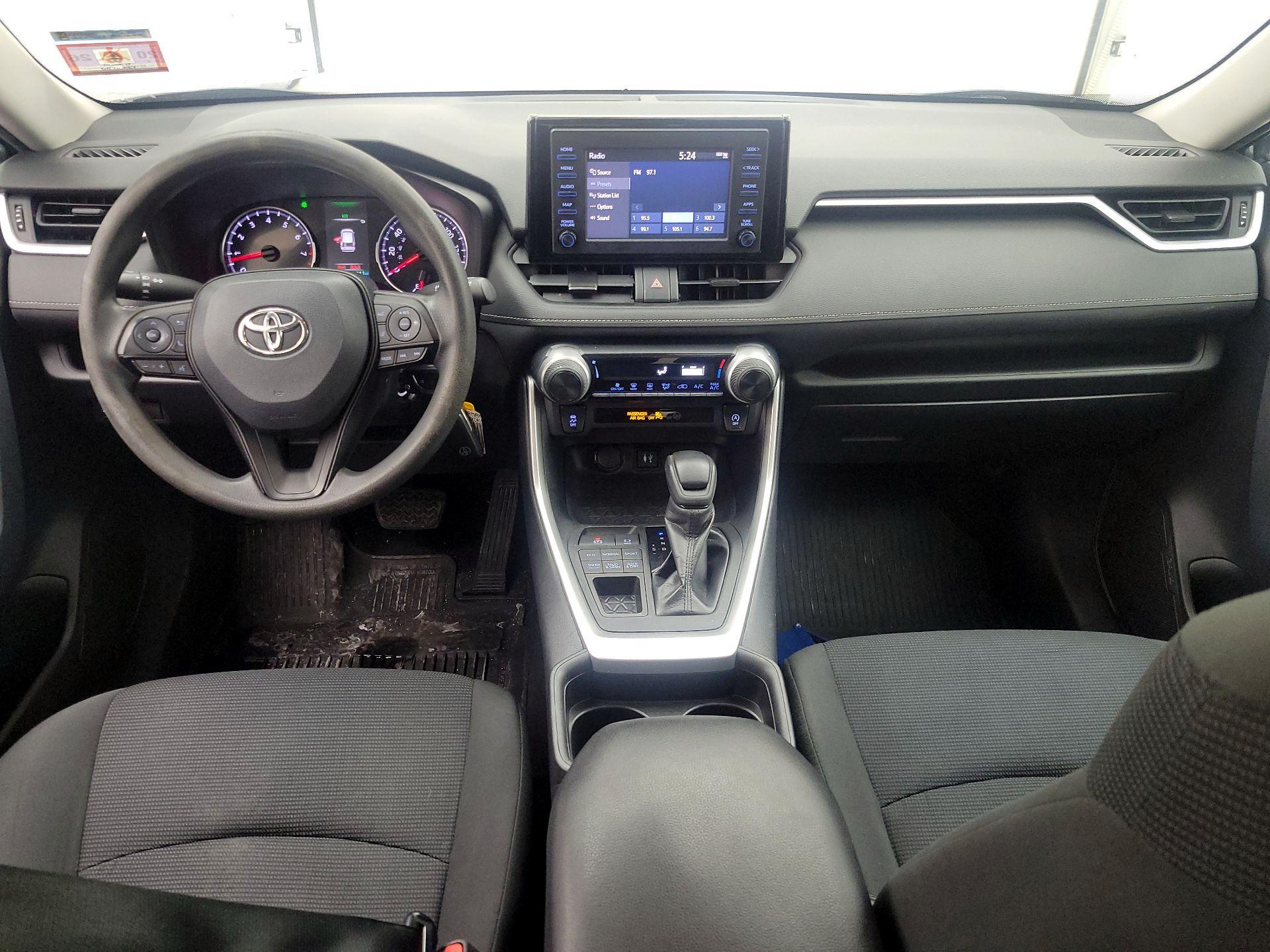 Thumbnail: 2019 Toyota RAV4 - 9