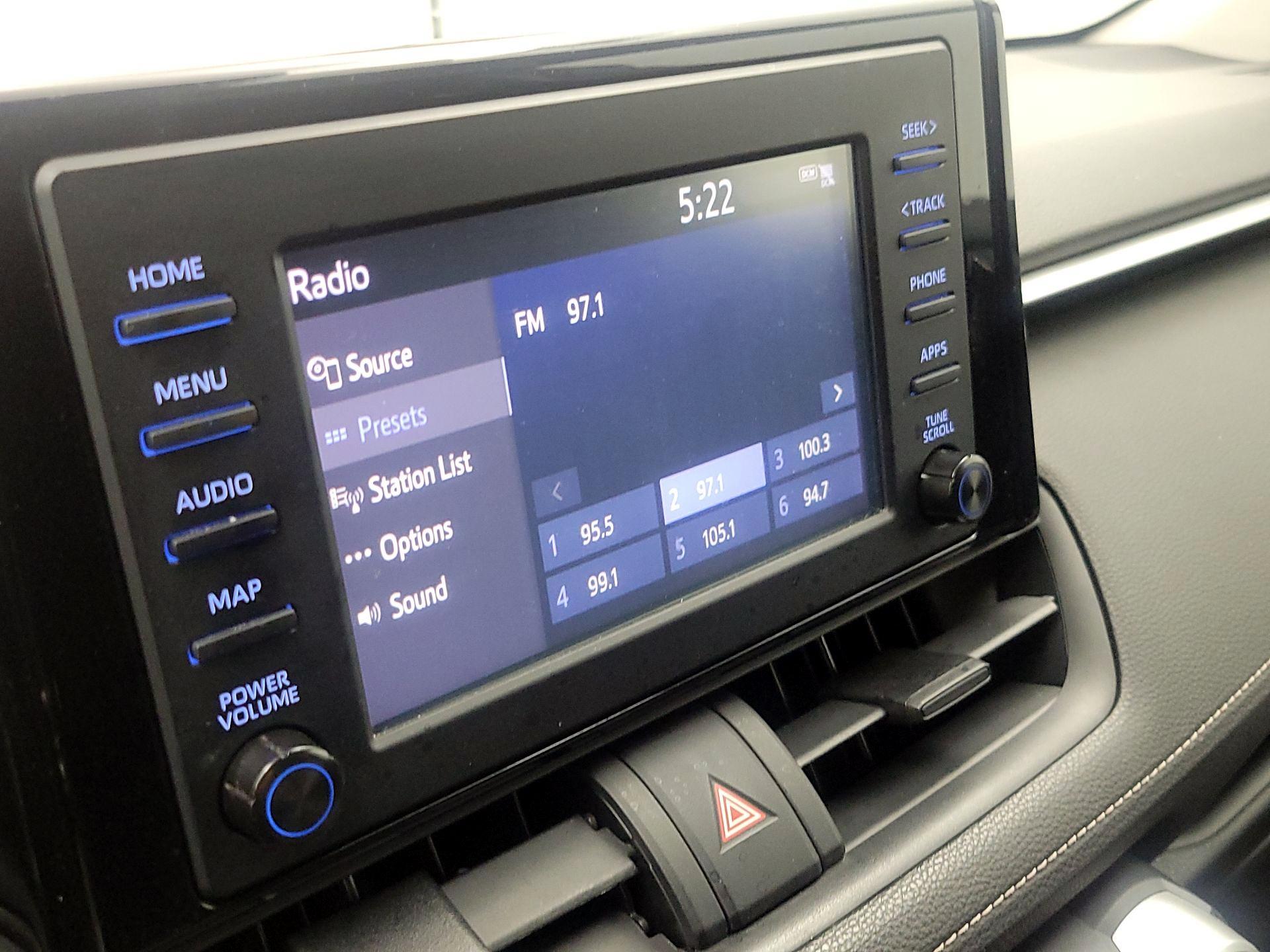 Thumbnail: 2019 Toyota RAV4 - 15