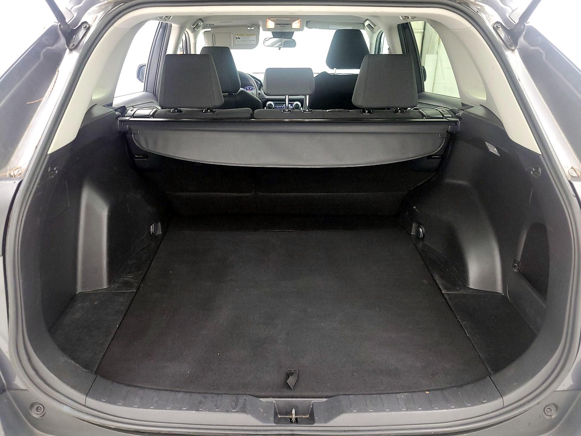 Thumbnail: 2019 Toyota RAV4 - 20