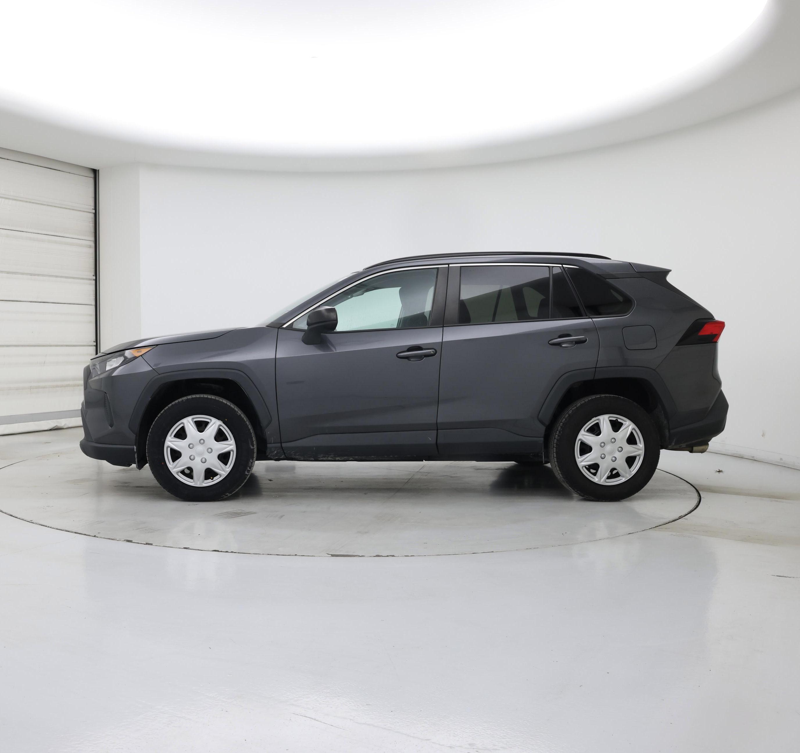 Thumbnail: 2019 Toyota RAV4 - 3