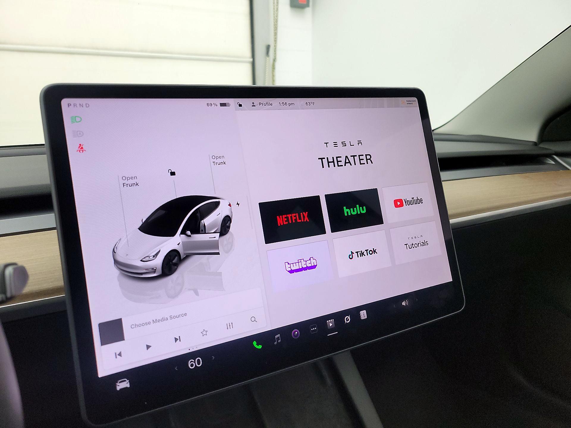 Thumbnail: 2023 Tesla Model 3 - 14