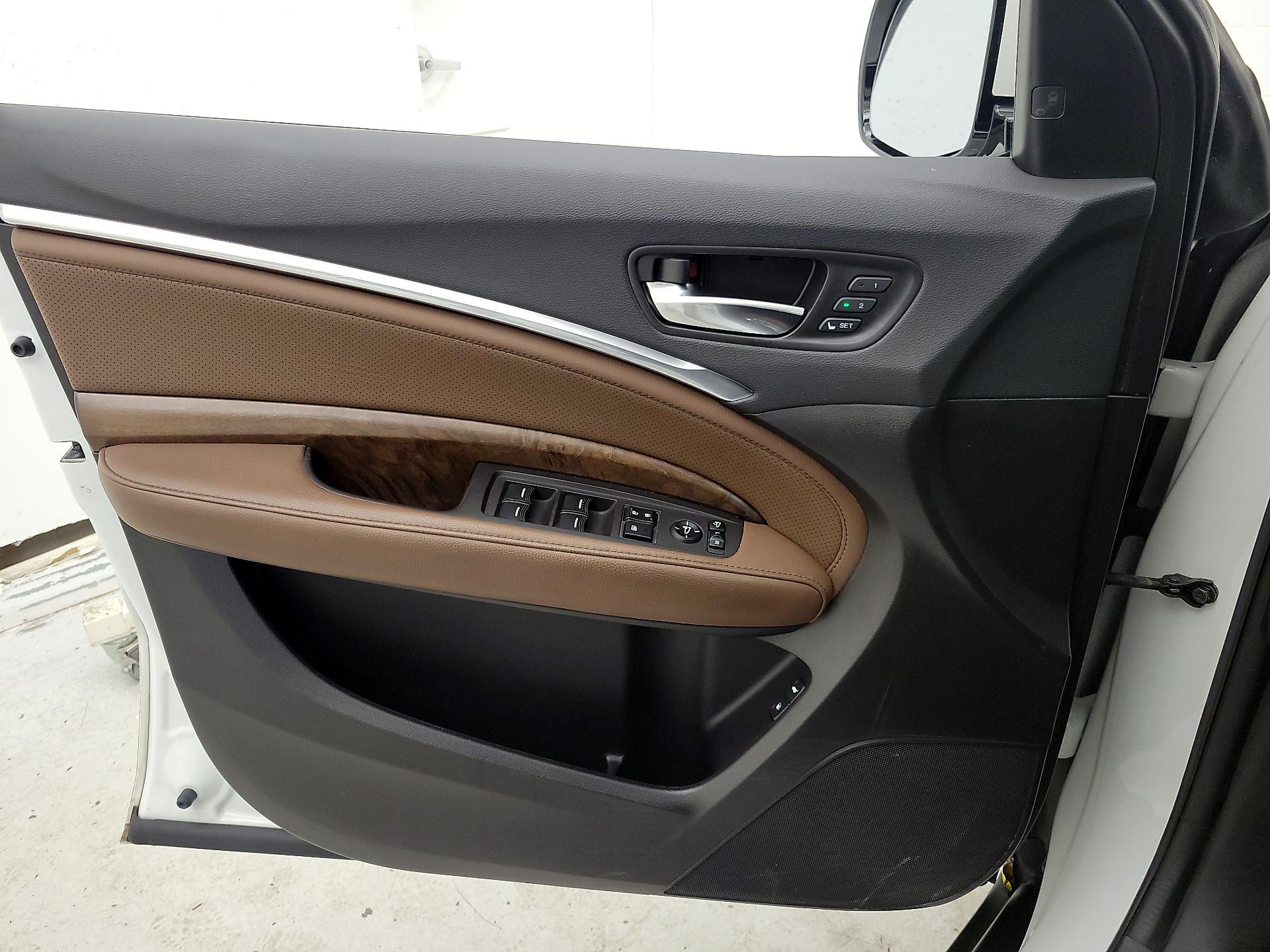 Thumbnail: 2020 Acura MDX - 12