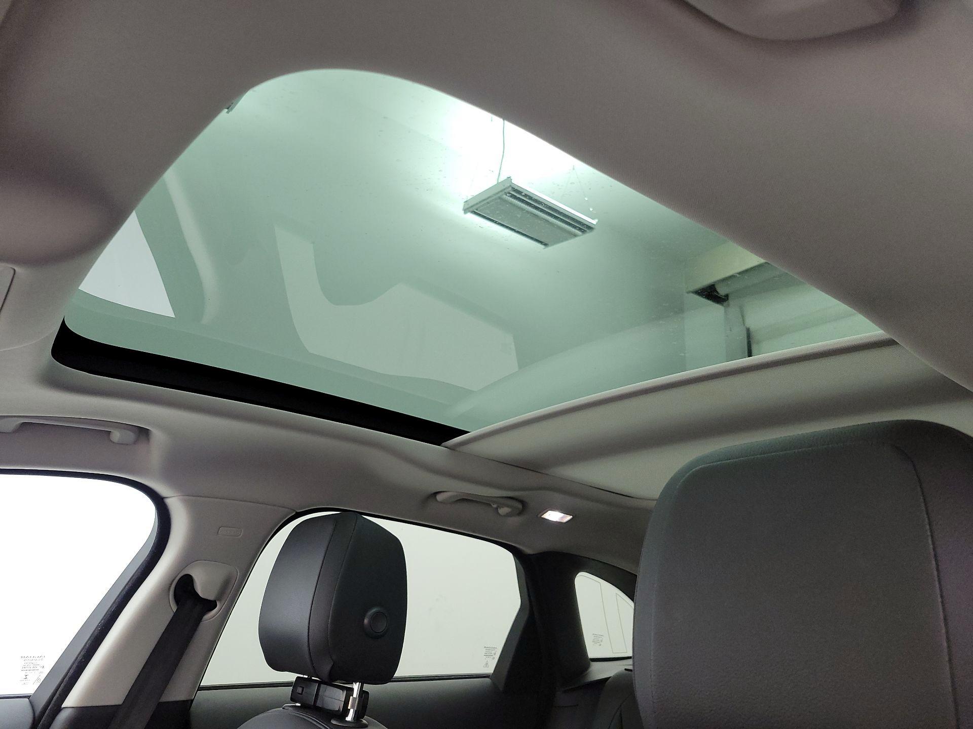 Thumbnail: 2018 Jaguar F-Pace - 10