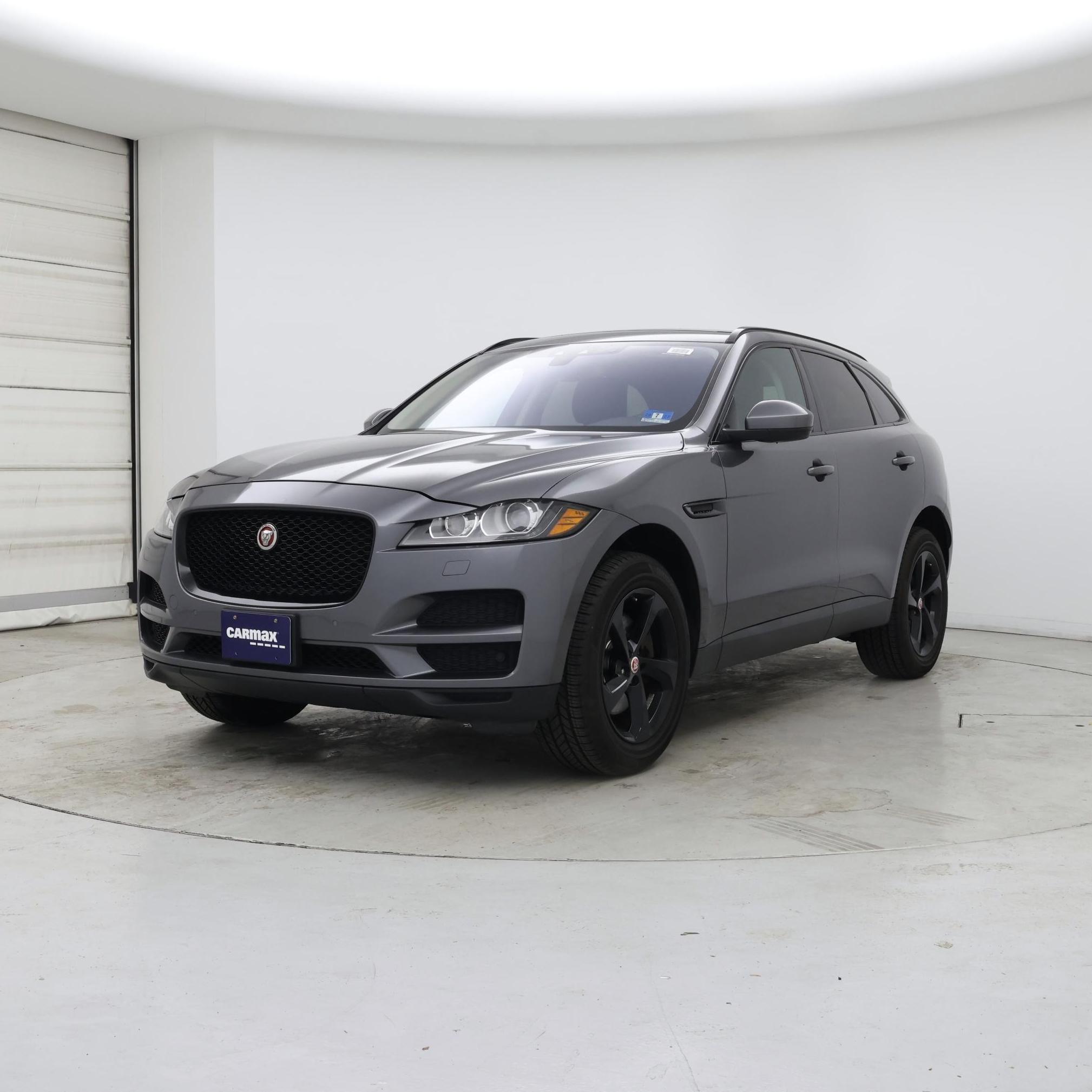 Thumbnail: 2018 Jaguar F-Pace - 4