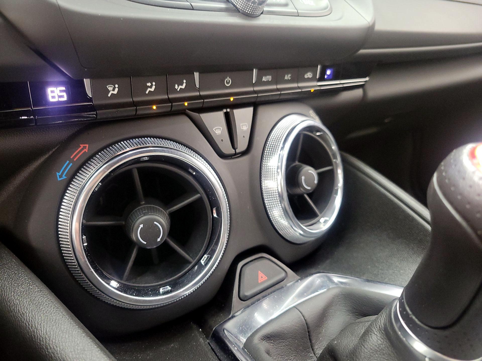 Thumbnail: 2022 Chevrolet Camaro - 15