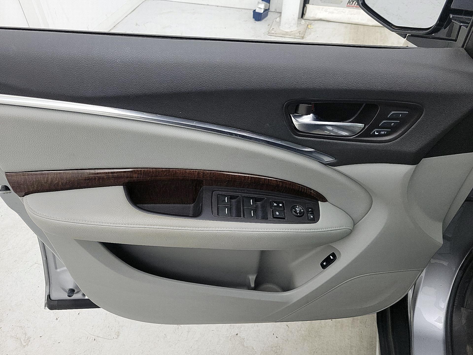 Thumbnail: 2019 Acura MDX - 12