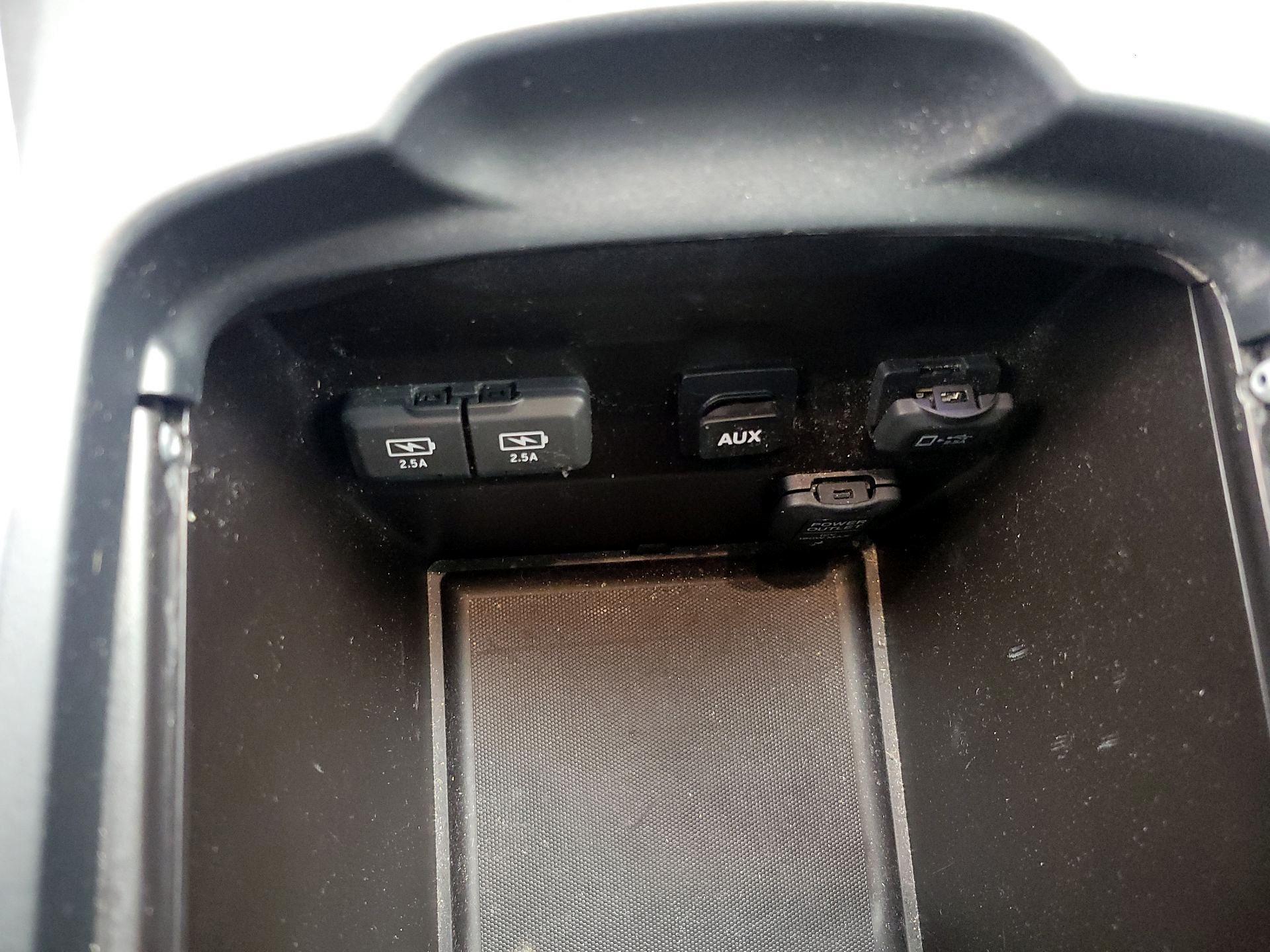 Thumbnail: 2019 Acura MDX - 18