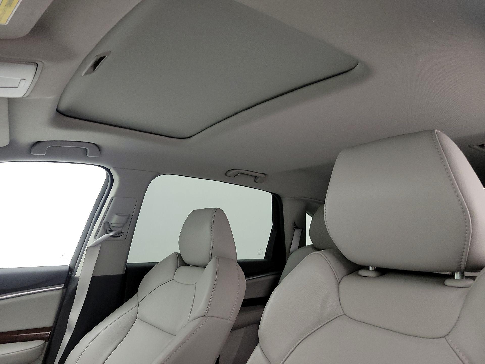 Thumbnail: 2019 Acura MDX - 19