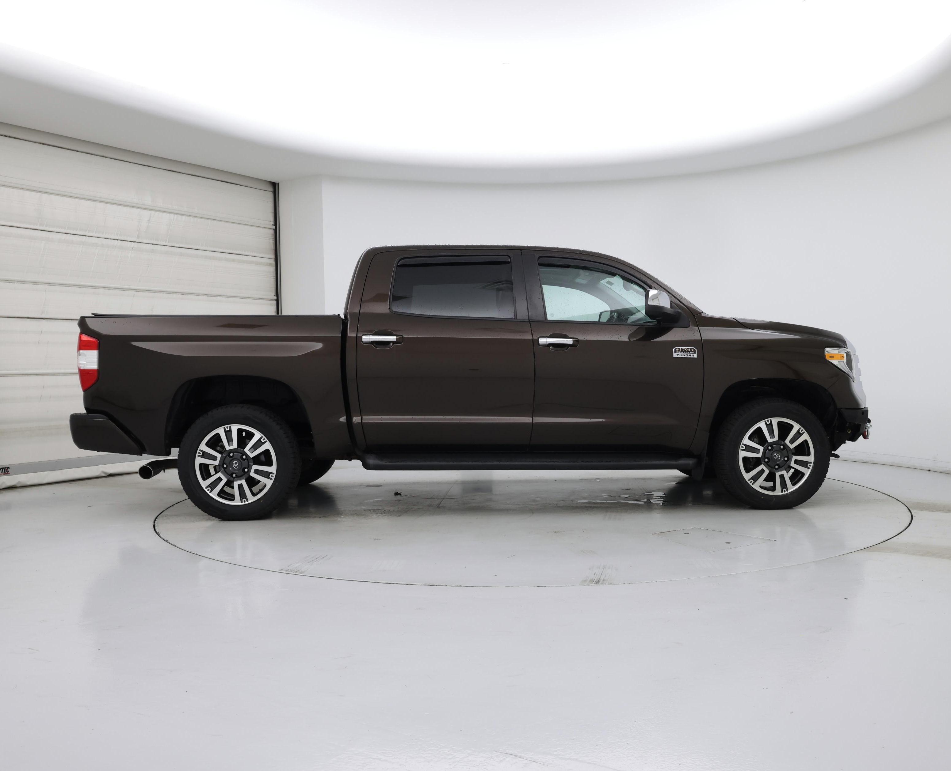 Thumbnail: 2021 Toyota Tundra - 7