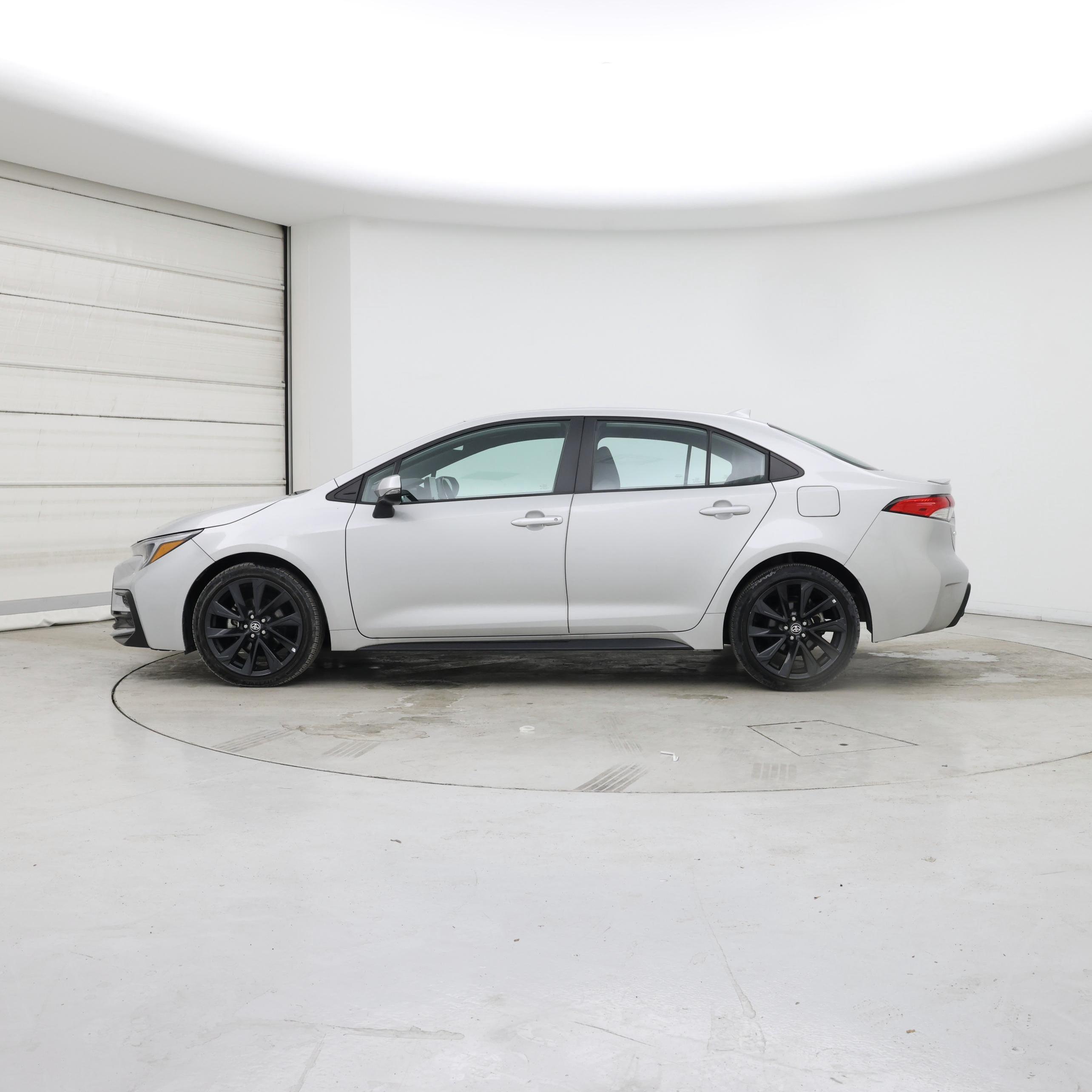 Thumbnail: 2024 Toyota Corolla - 3