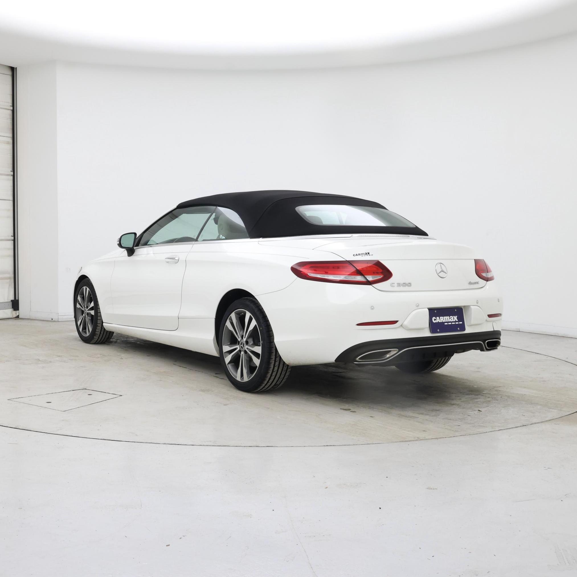 Thumbnail: 2017 Mercedes-Benz C-Class - 2