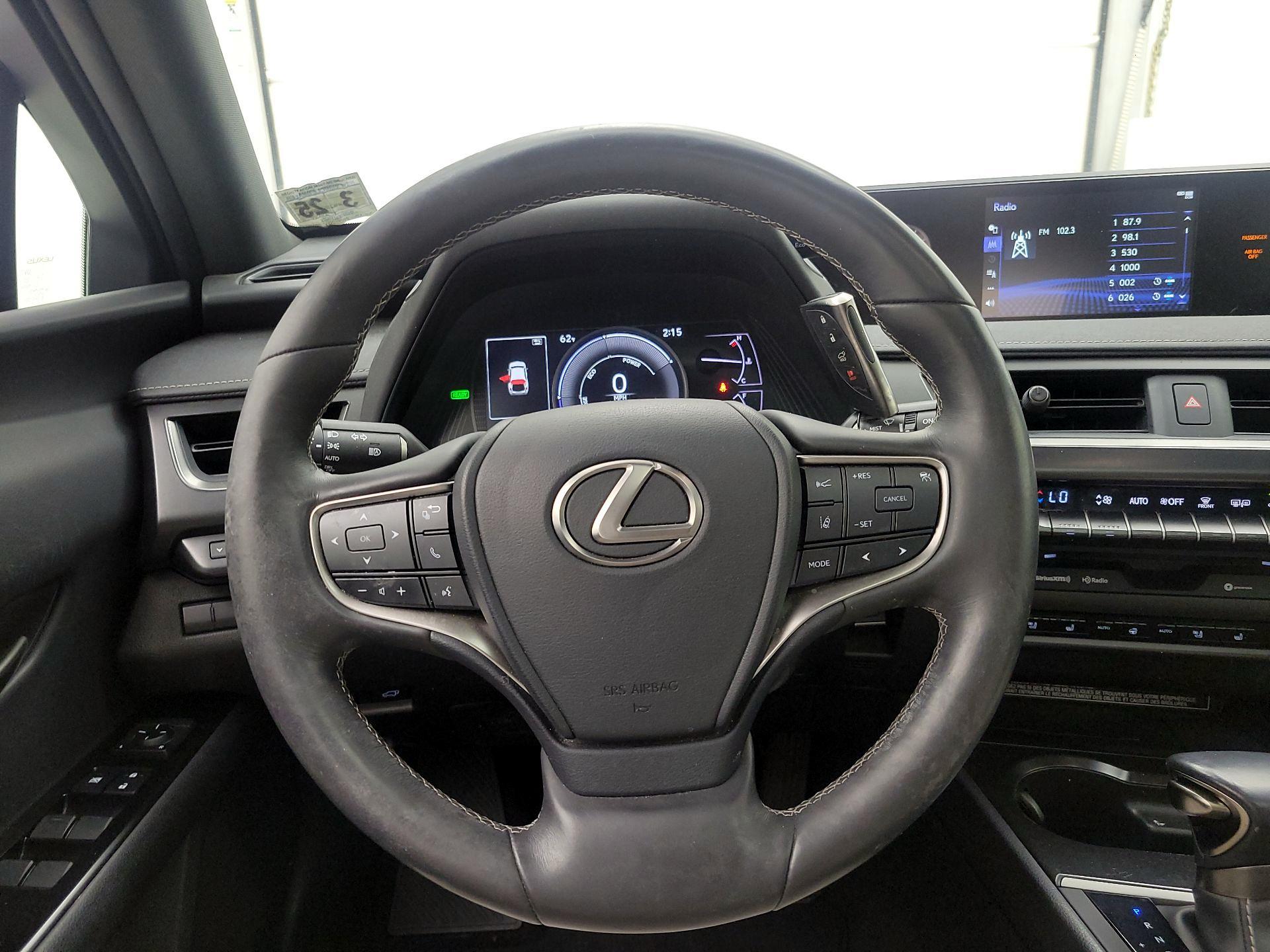 Thumbnail: 2020 Lexus UX - 10