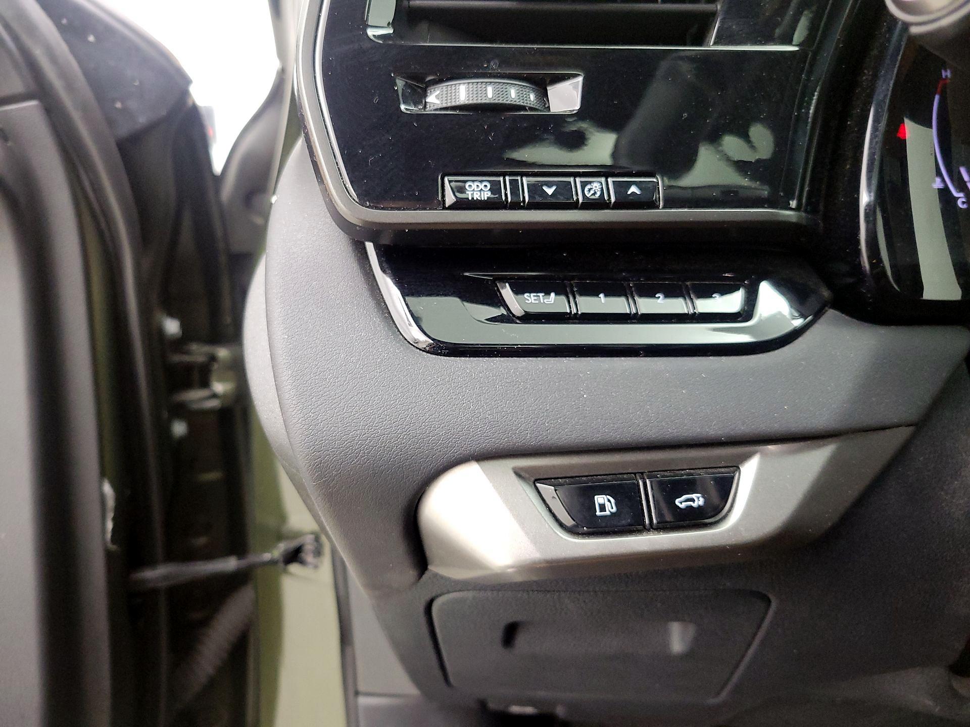 Thumbnail: 2023 Lexus RX - 13