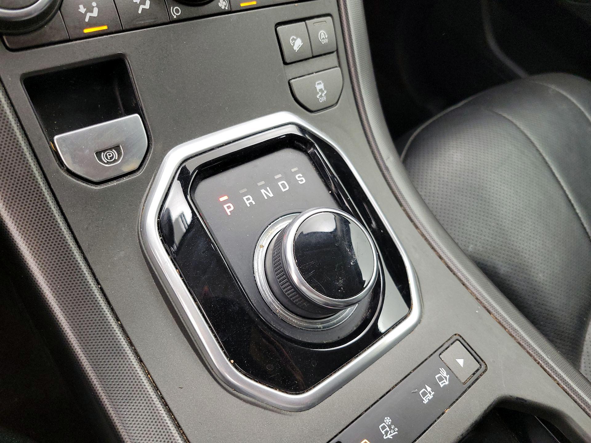 Thumbnail: 2018 Land Rover Range Rover Evoque - 18