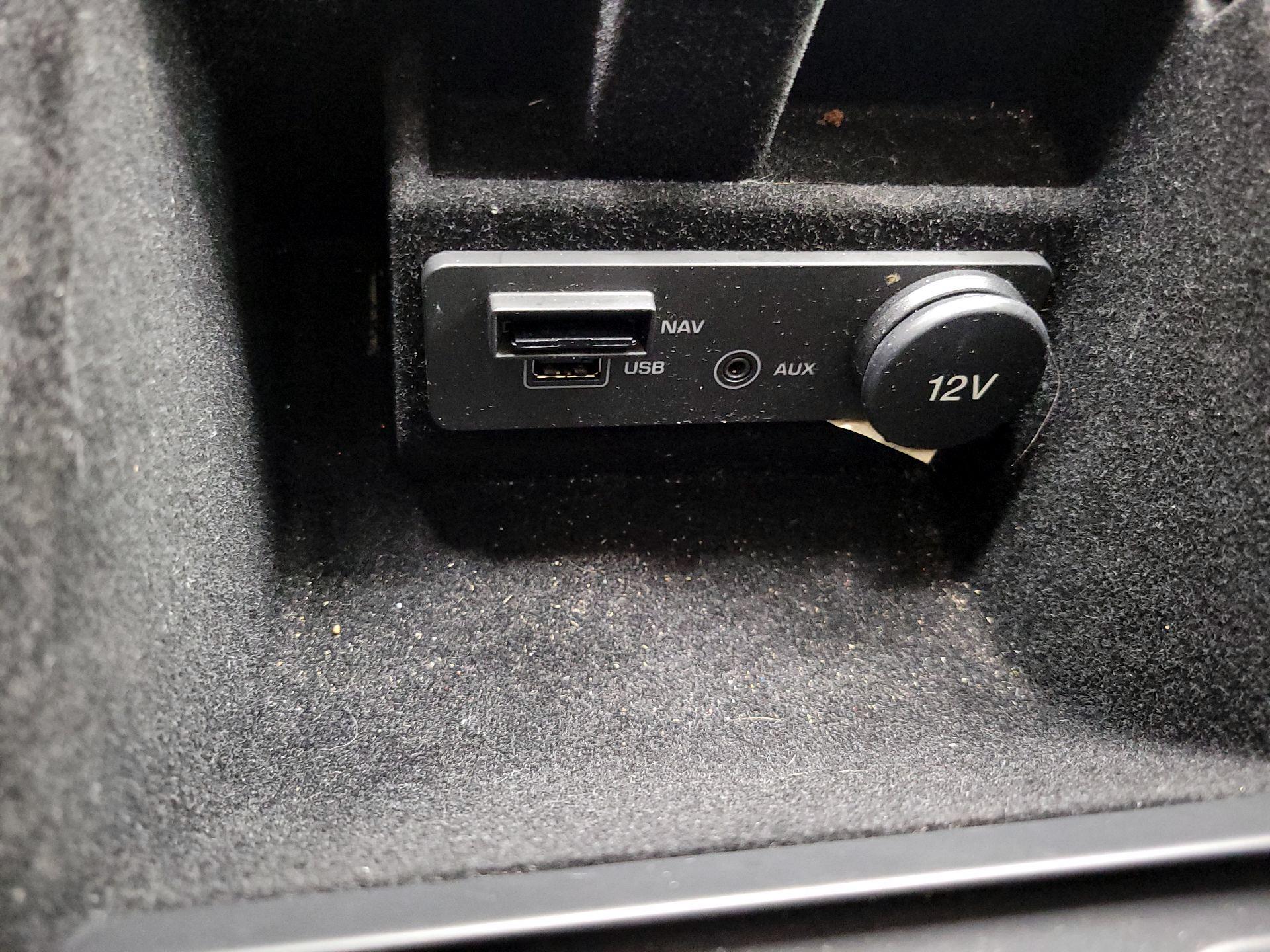 Thumbnail: 2018 Land Rover Range Rover Evoque - 19