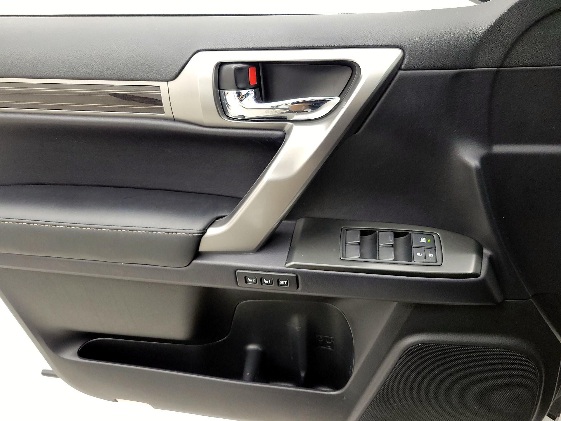 Thumbnail: 2023 Lexus GX - 12