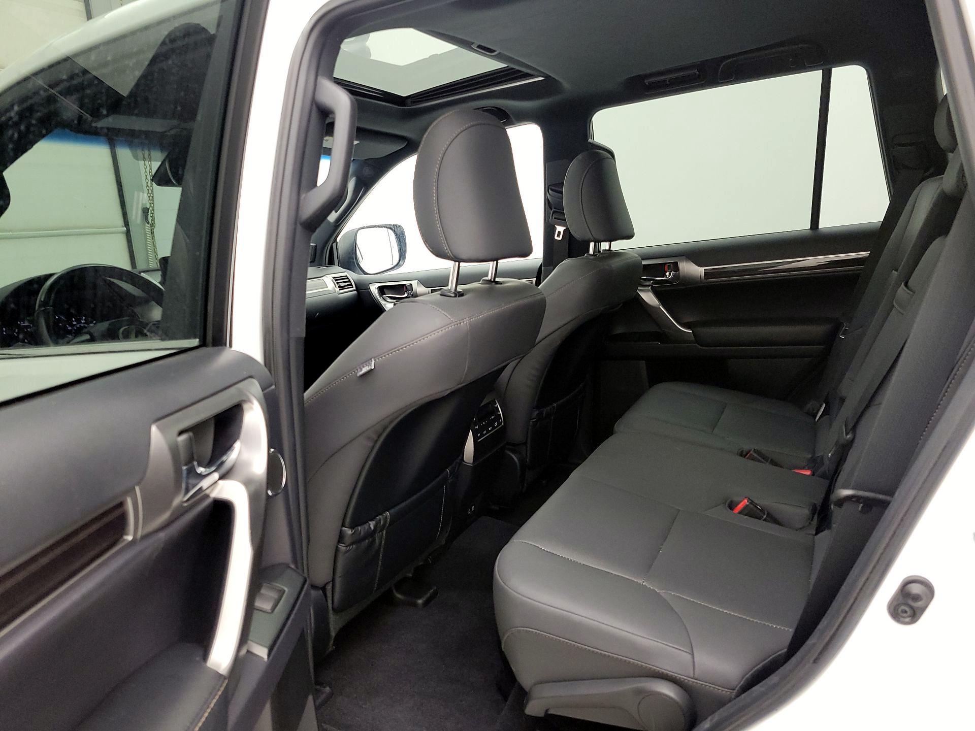 Thumbnail: 2023 Lexus GX - 19