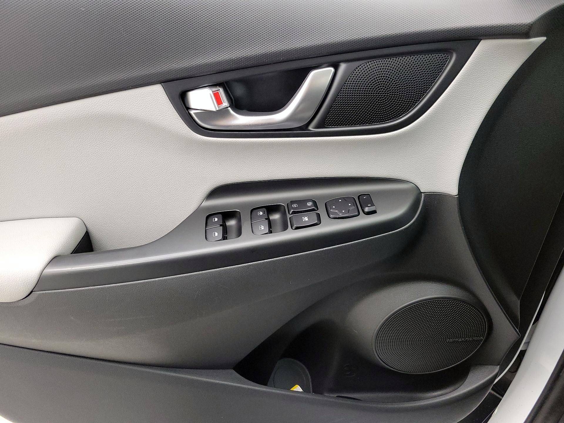 Thumbnail: 2022 Hyundai Kona - 12