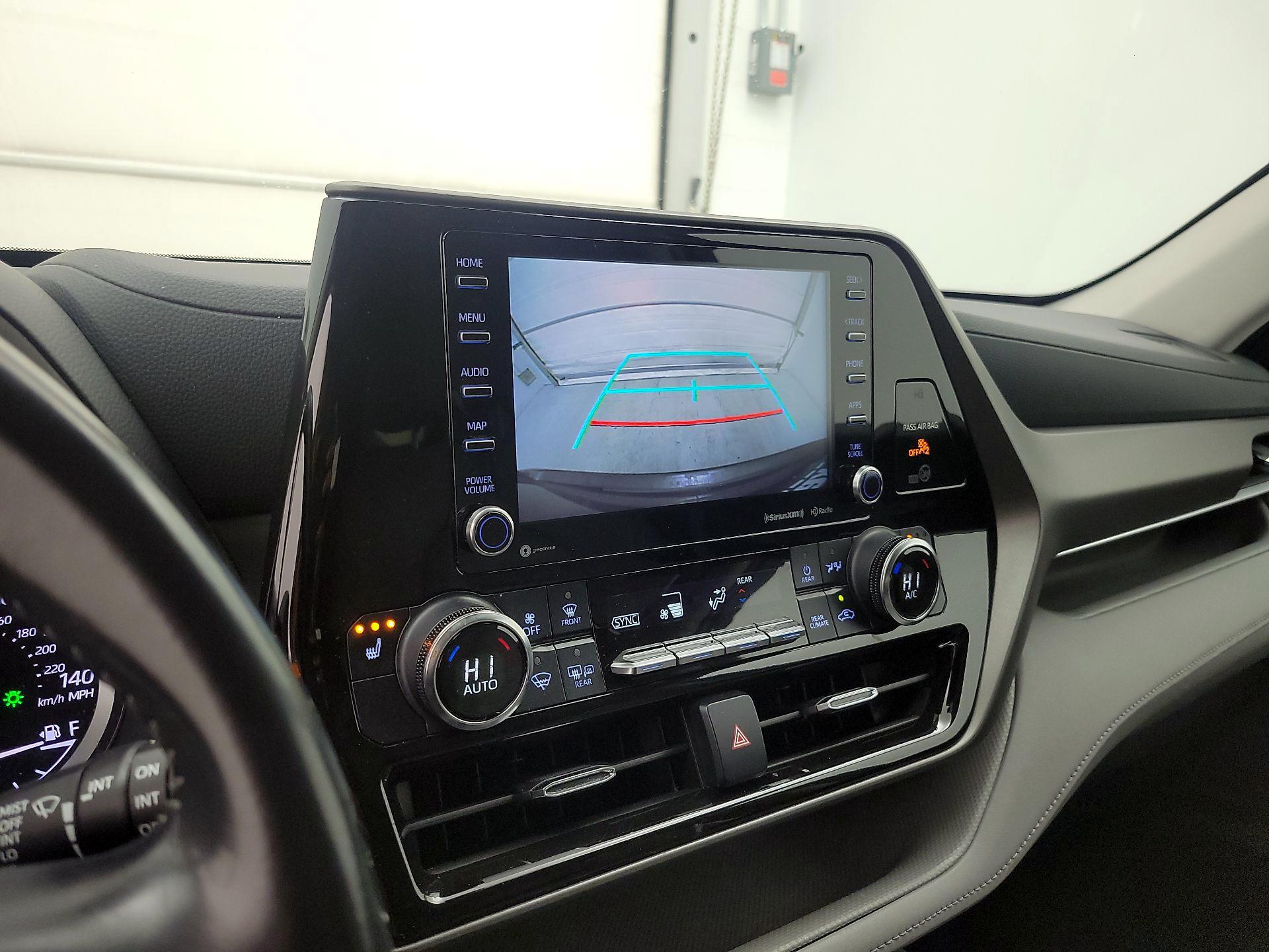 Thumbnail: 2021 Toyota Highlander - 14