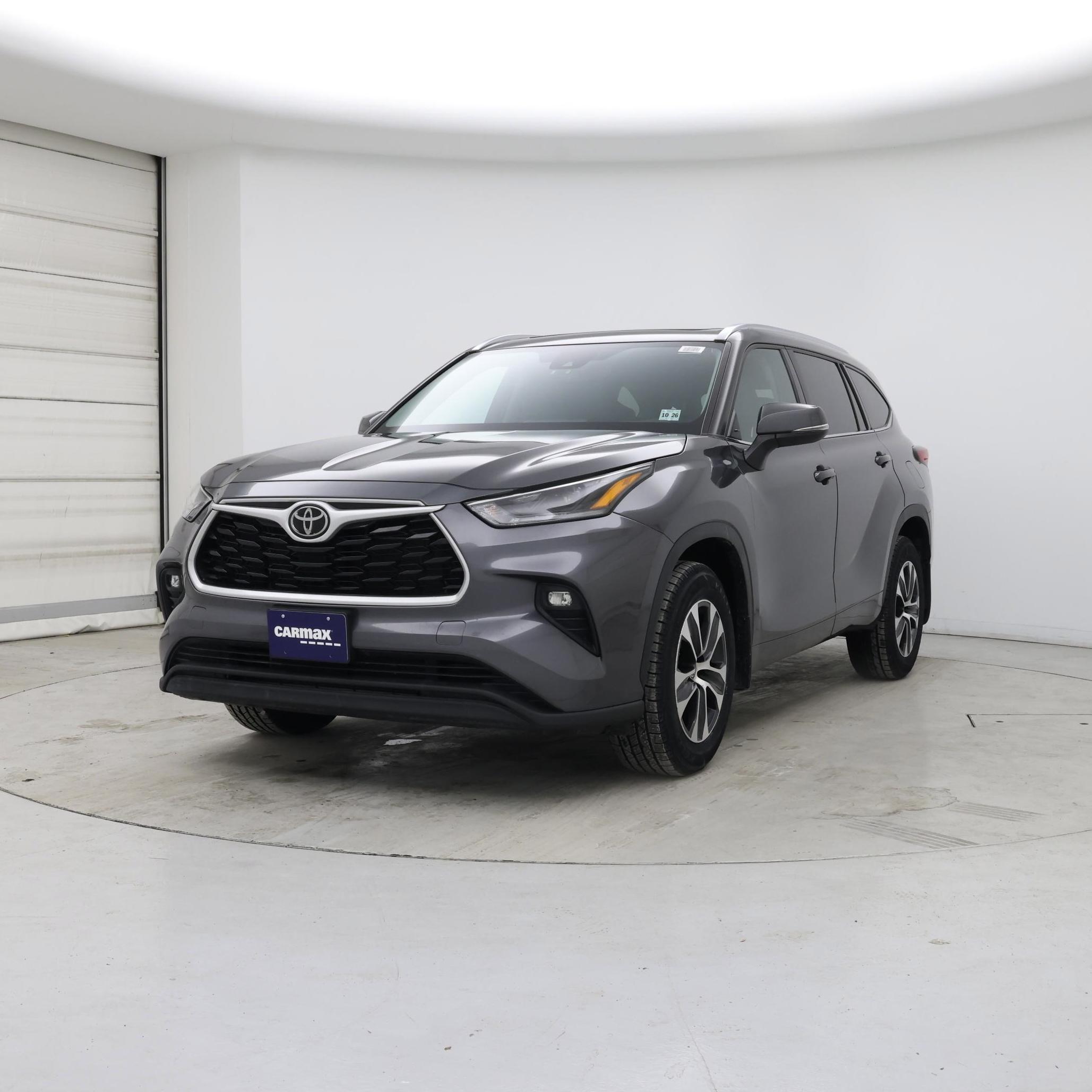Thumbnail: 2021 Toyota Highlander - 4