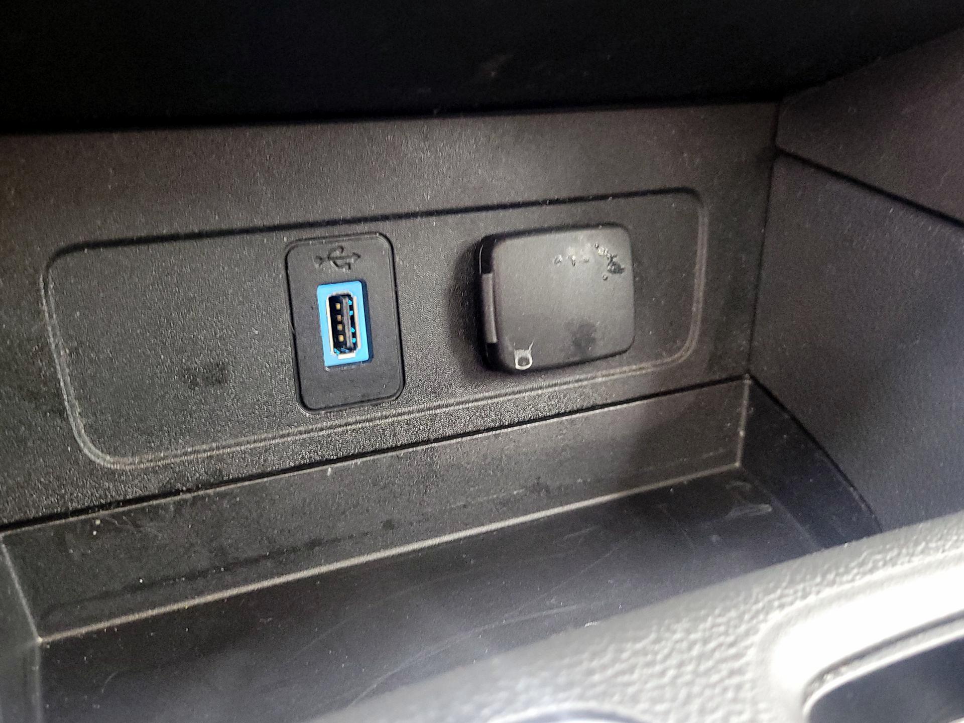 Thumbnail: 2018 Ford Escape - 19