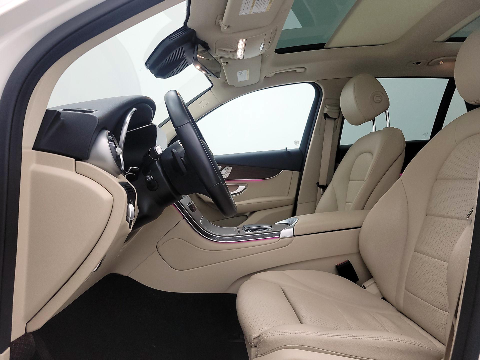 Thumbnail: 2022 Mercedes-Benz GLC - 11