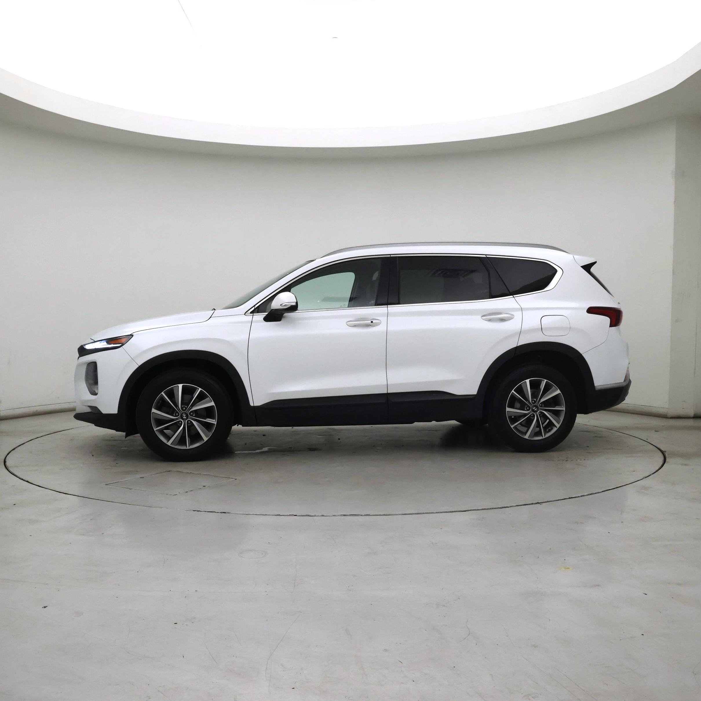Thumbnail: 2019 Hyundai Santa Fe - 3
