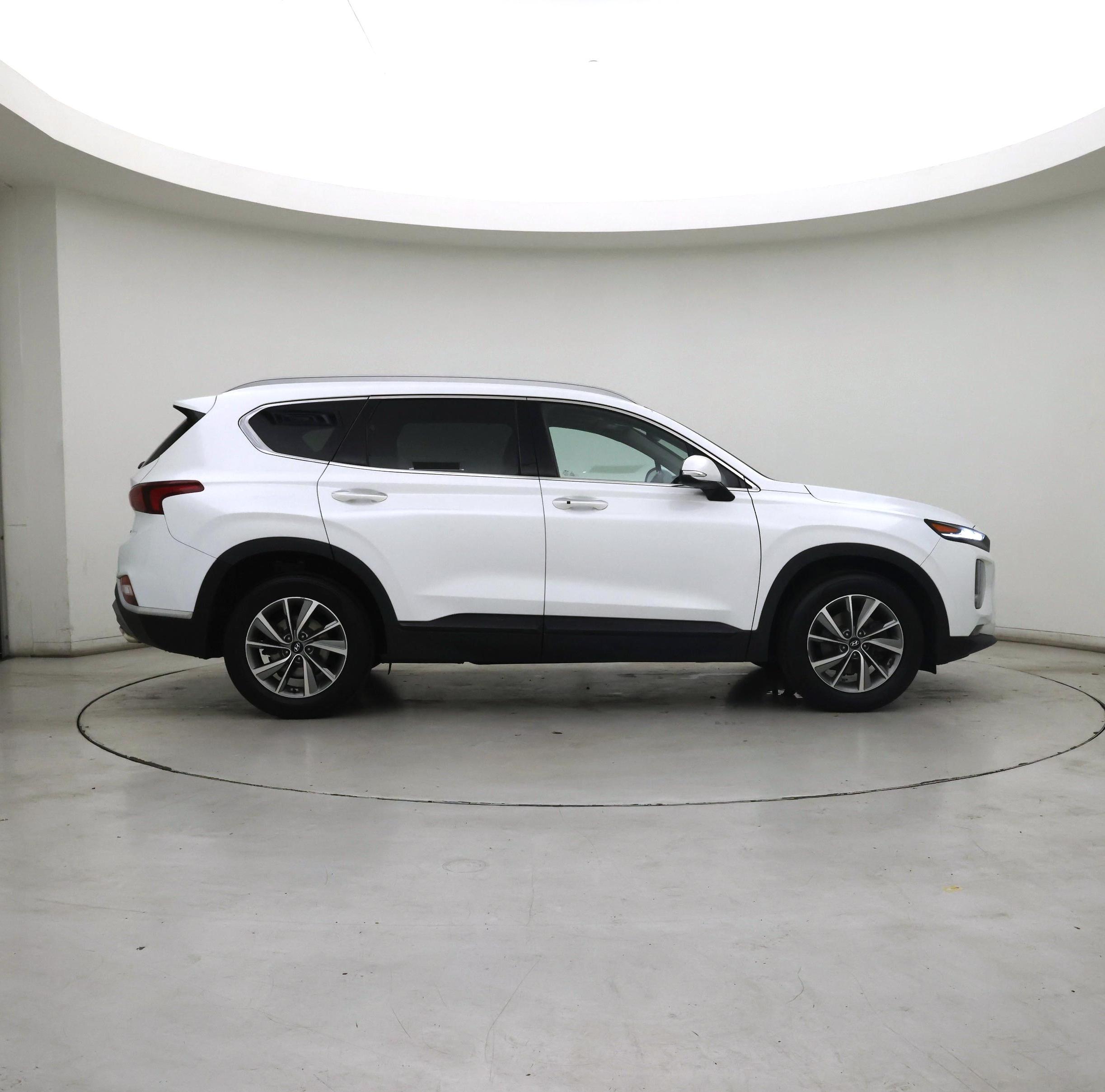 Thumbnail: 2019 Hyundai Santa Fe - 7