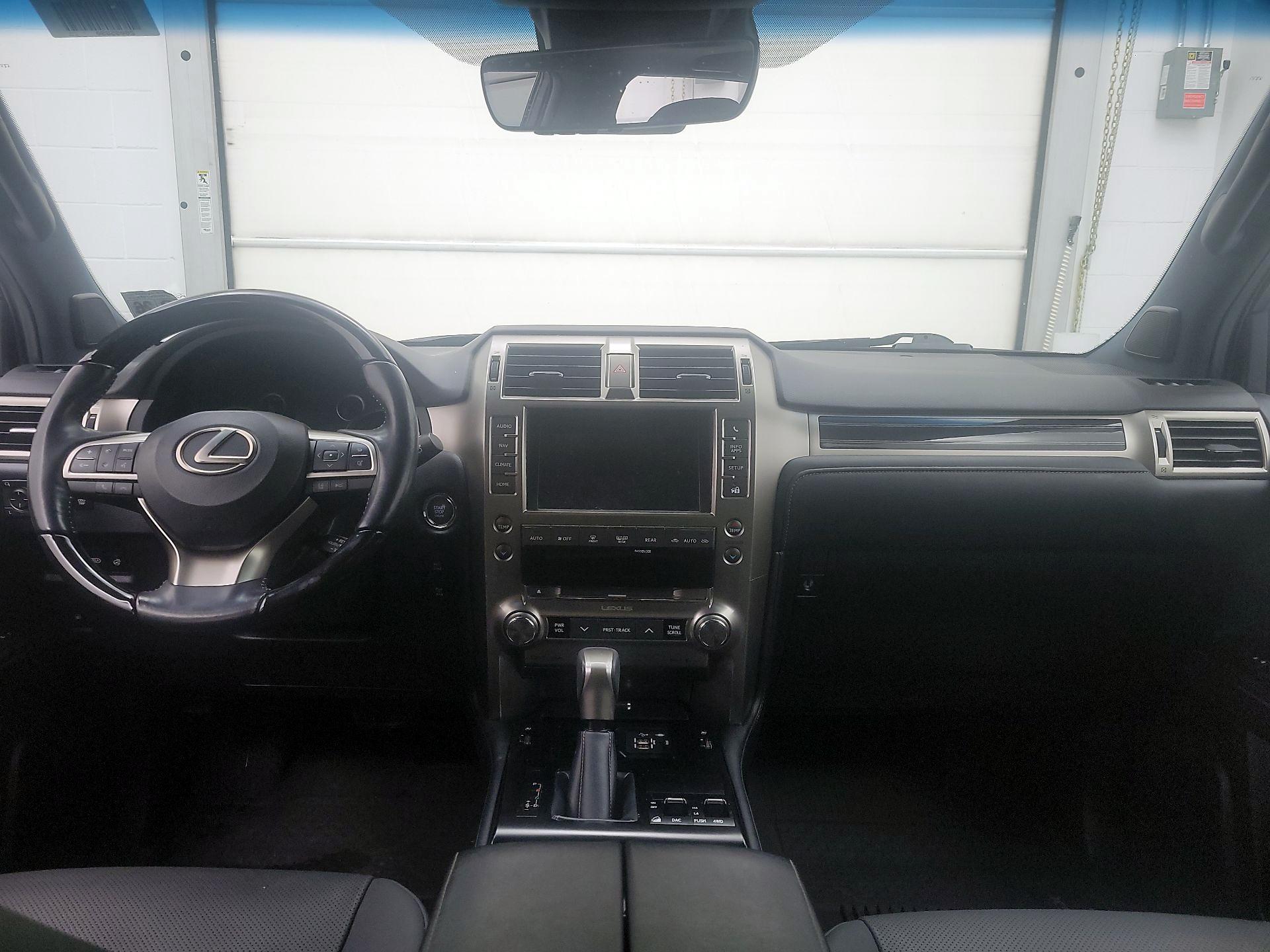 Thumbnail: 2021 Lexus GX - 9