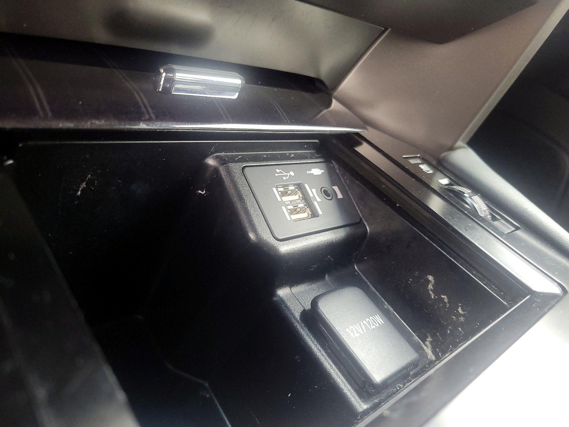 Thumbnail: 2021 Lexus GX - 19