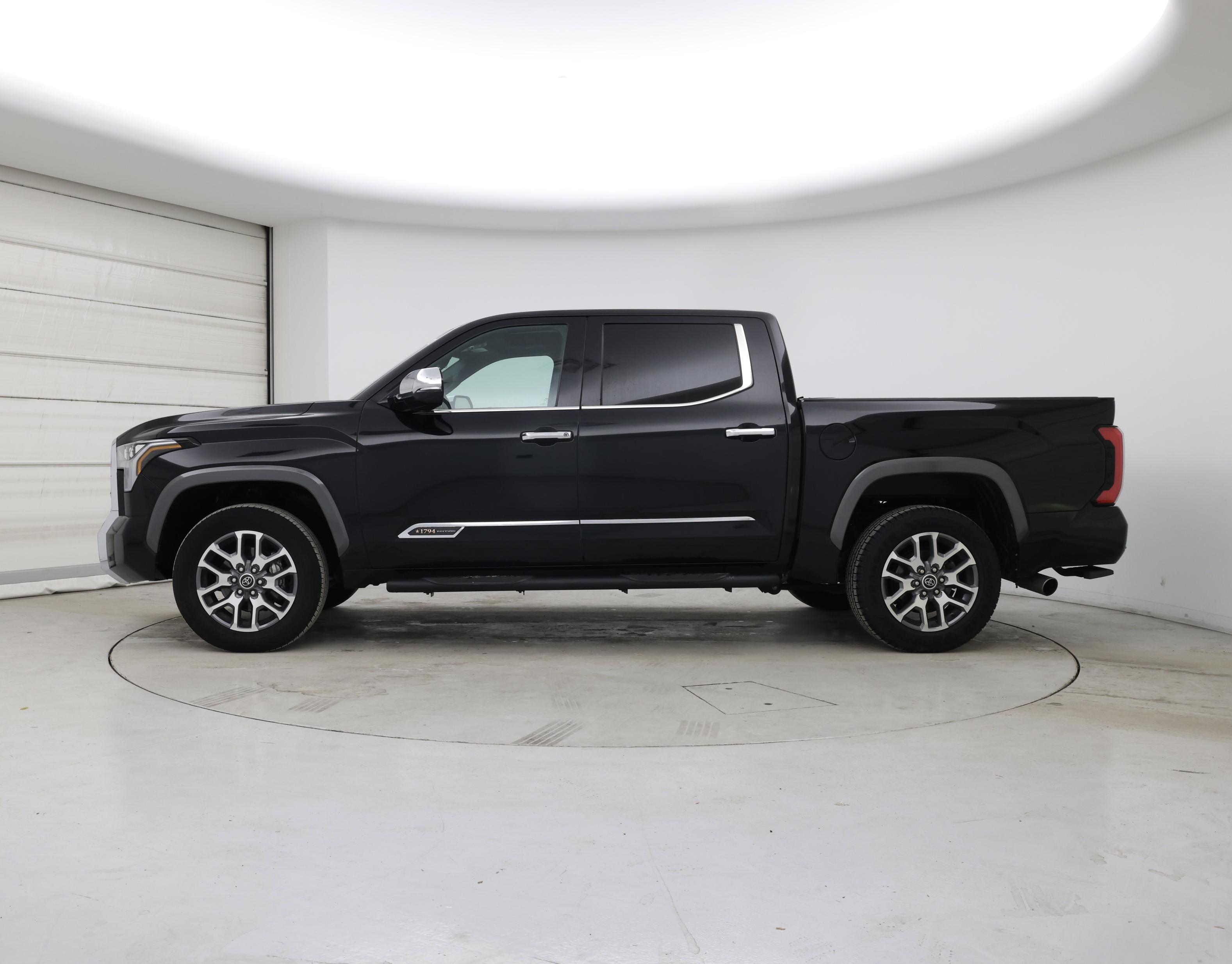 Thumbnail: 2023 Toyota Tundra - 3