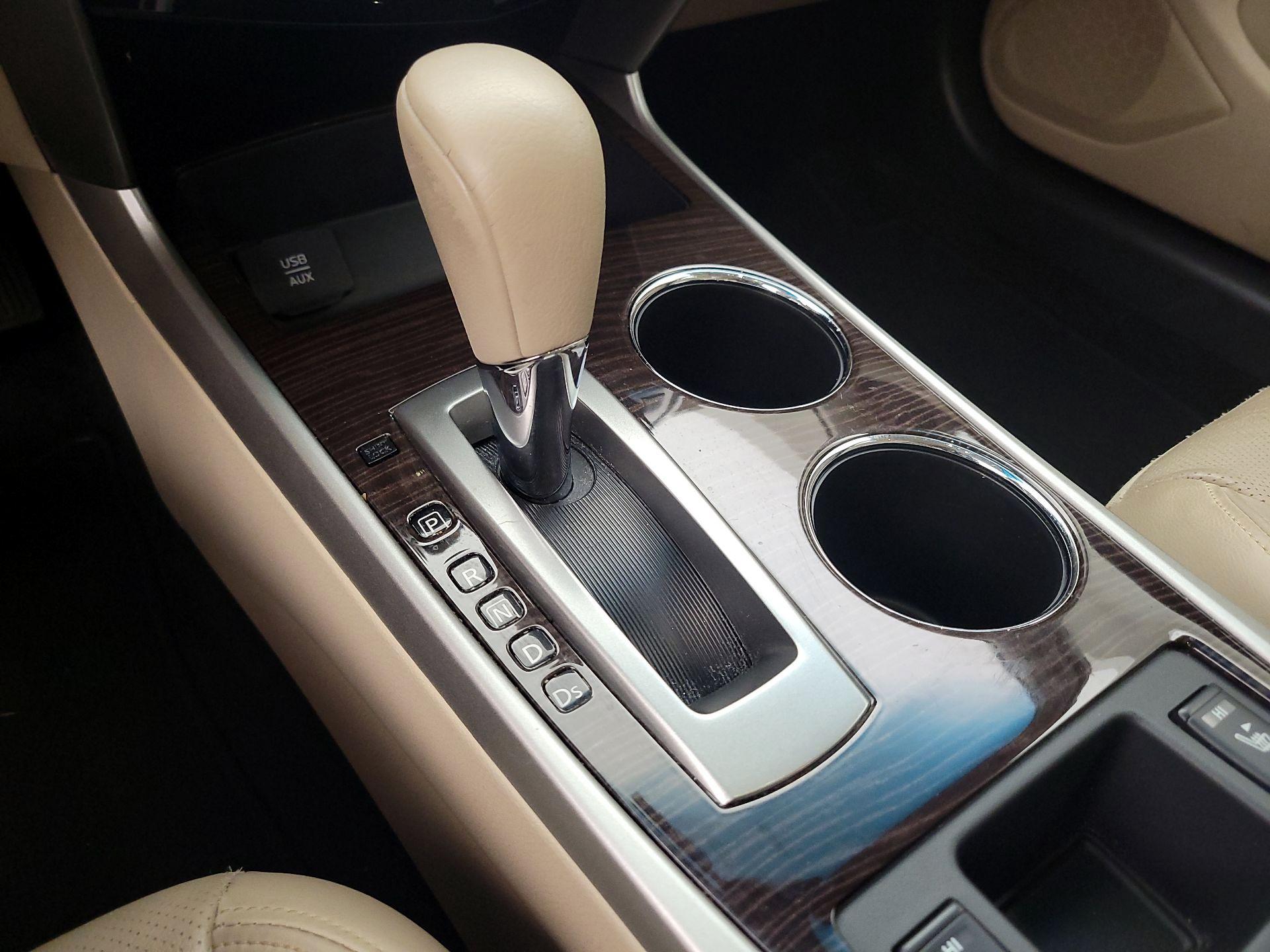 Thumbnail: 2015 Nissan Altima - 18