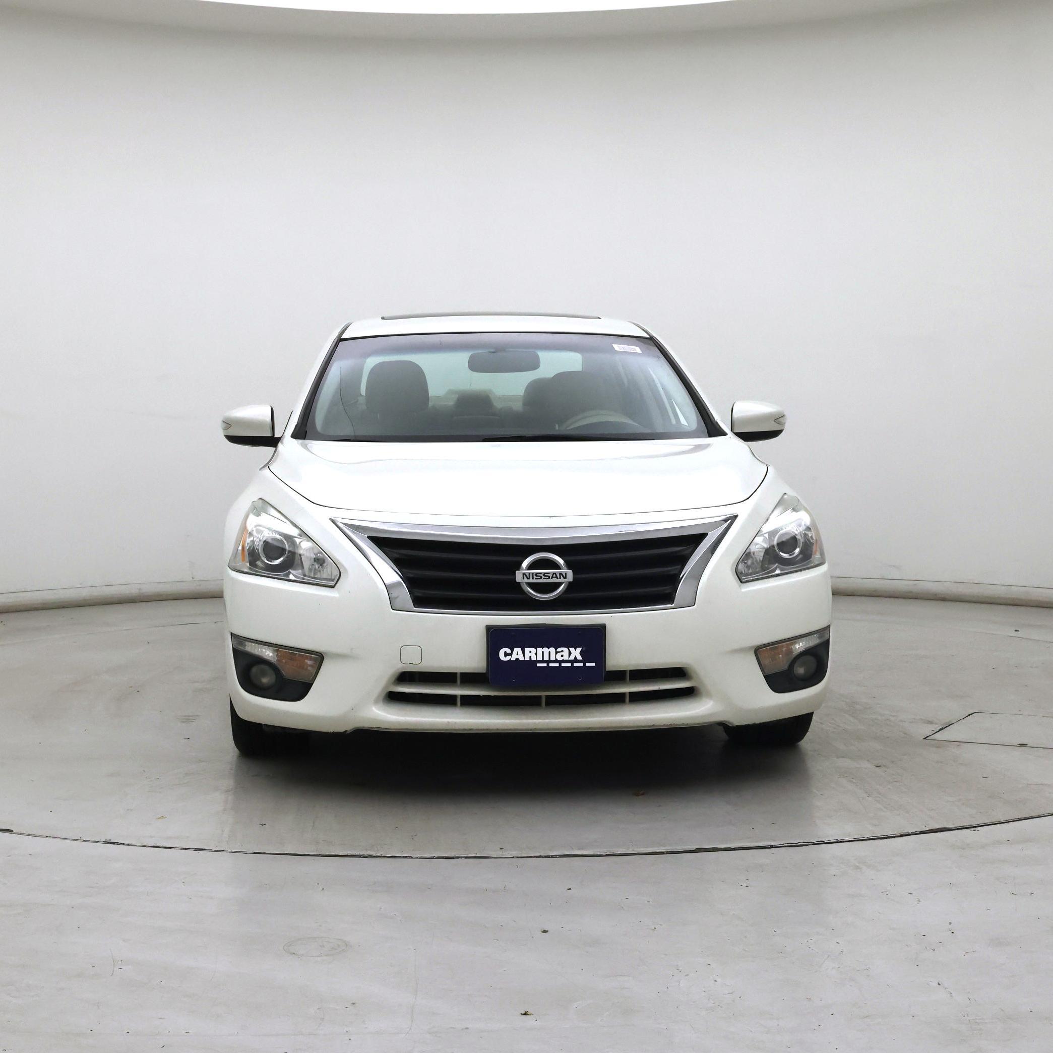Thumbnail: 2015 Nissan Altima - 5