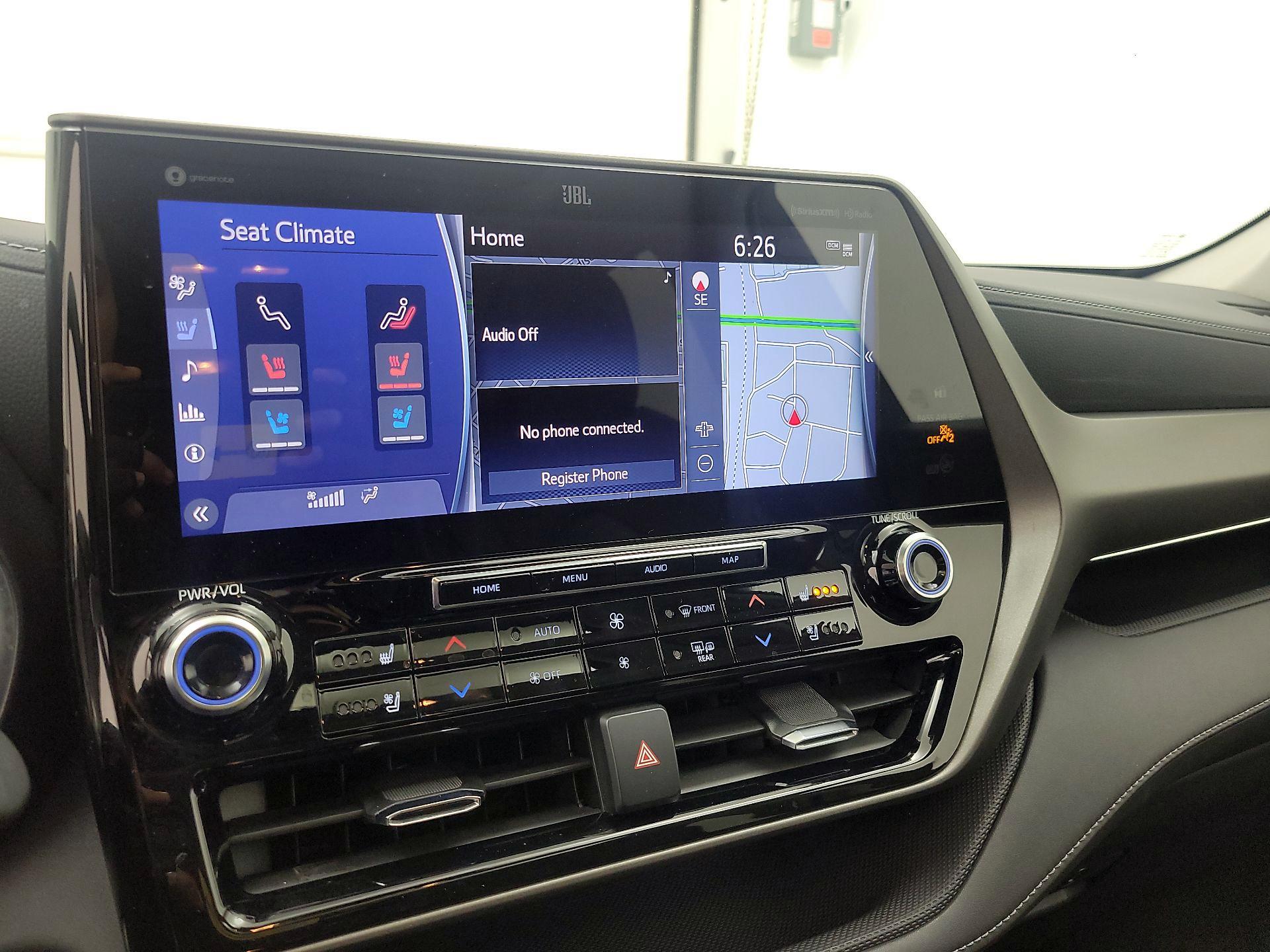 Thumbnail: 2021 Toyota Highlander - 17