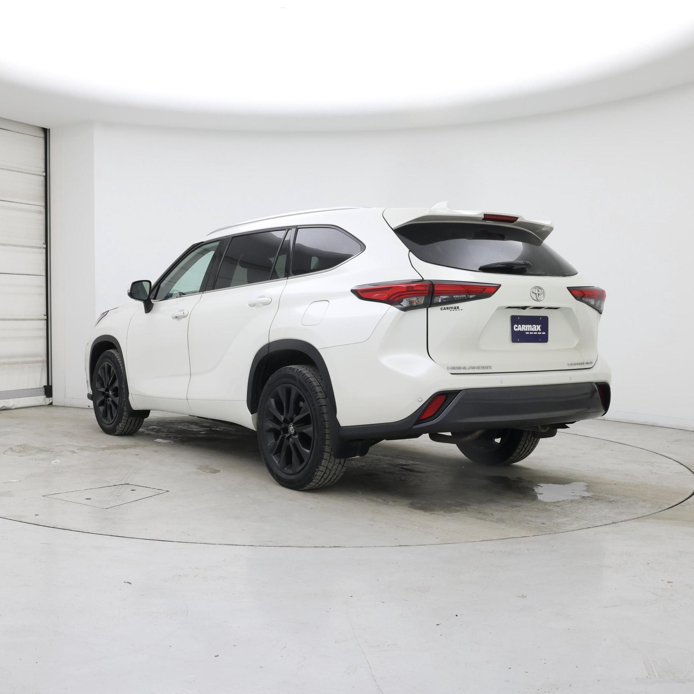 Thumbnail: 2021 Toyota Highlander - 2