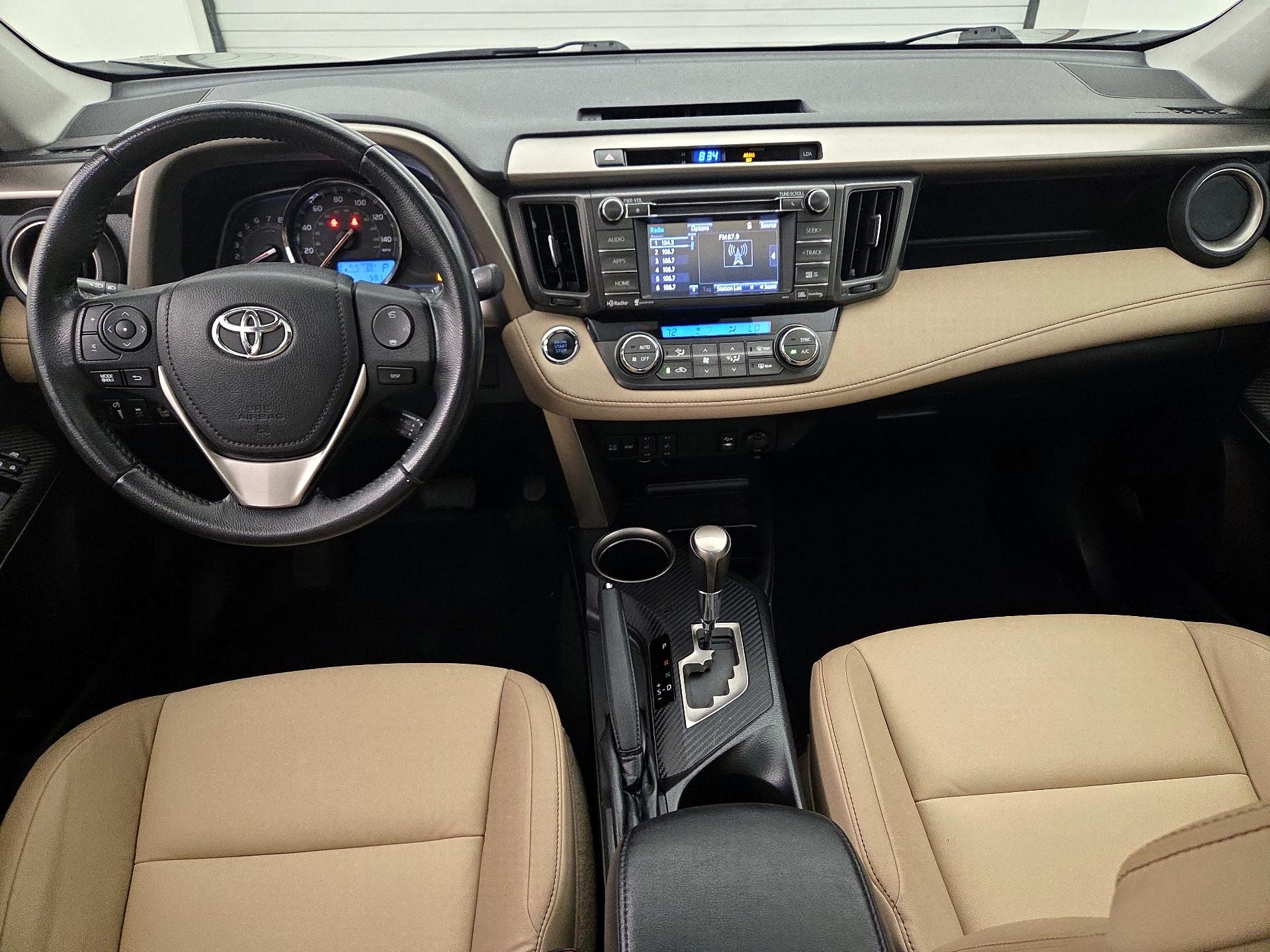 Thumbnail: 2015 Toyota RAV4 - 9