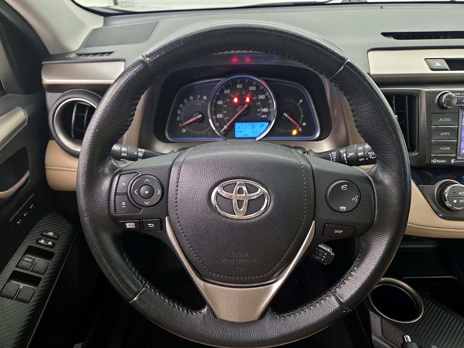 Thumbnail: 2015 Toyota RAV4 - 10