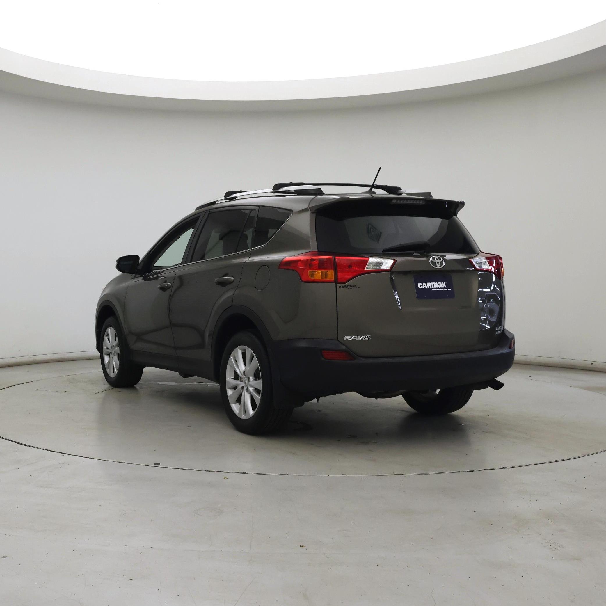 Thumbnail: 2015 Toyota RAV4 - 2