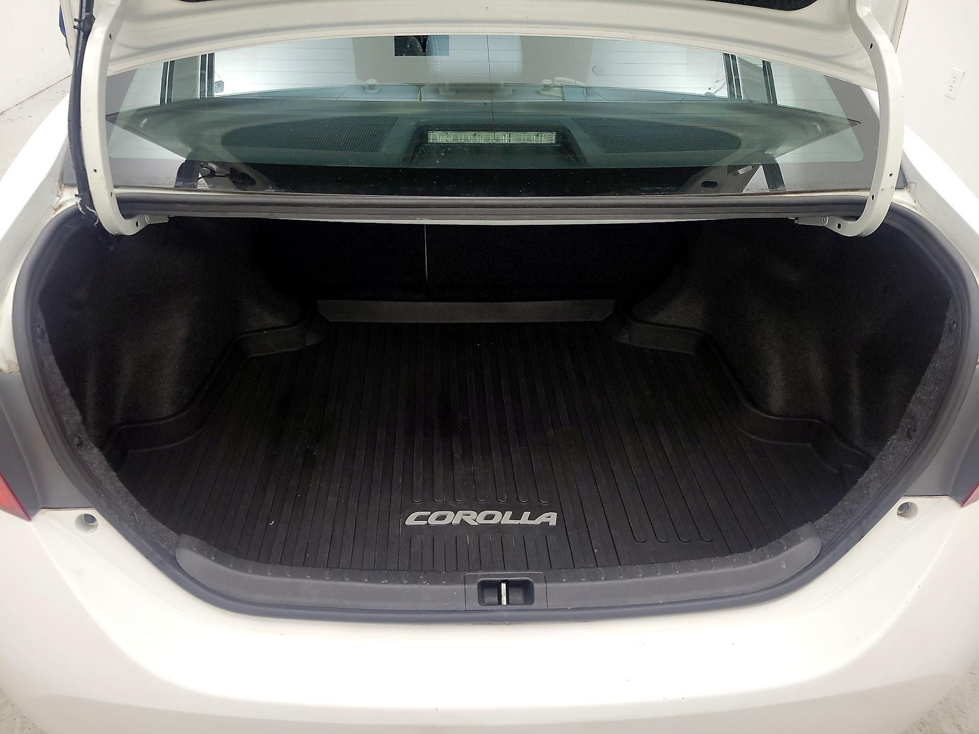 Thumbnail: 2016 Toyota Corolla - 18