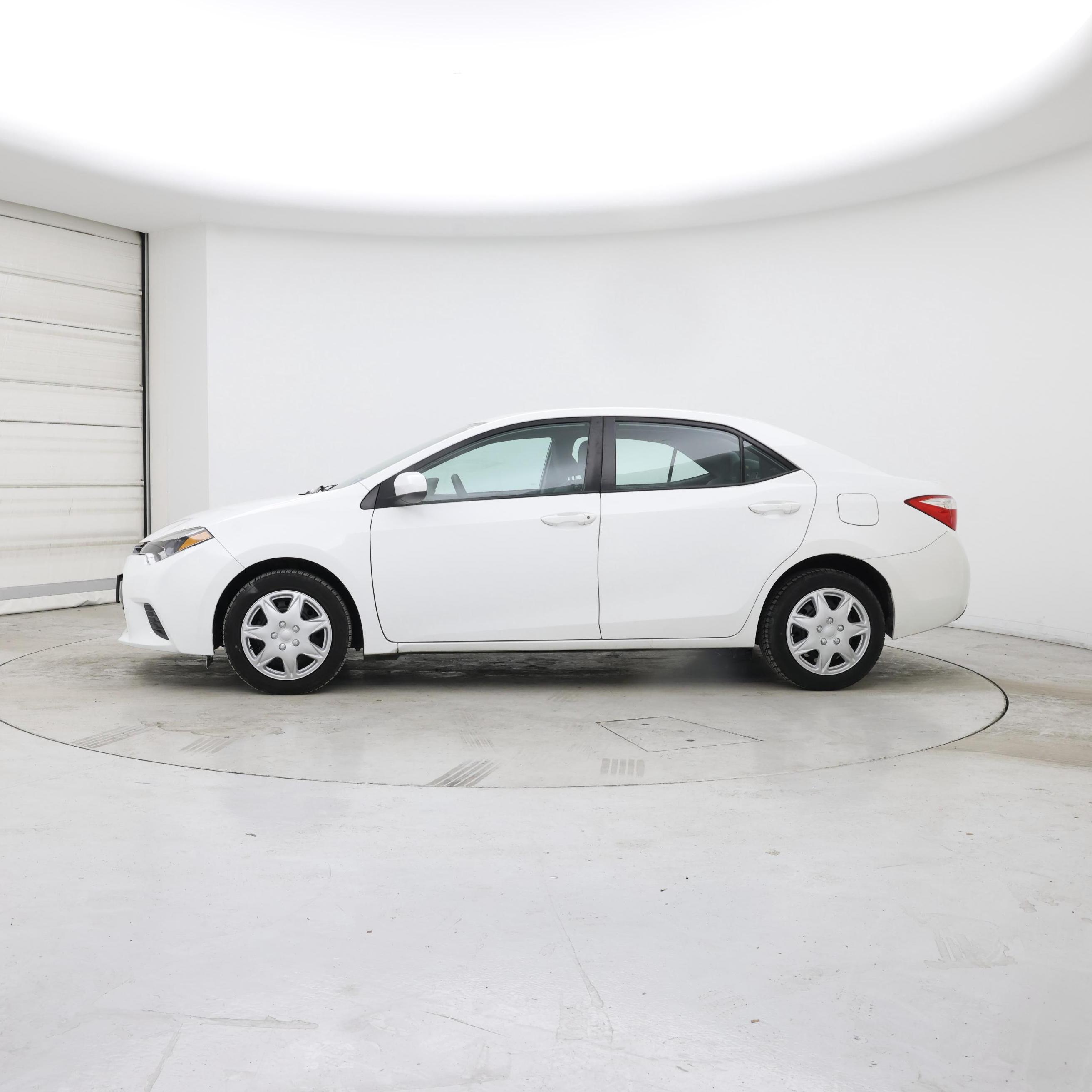 Thumbnail: 2016 Toyota Corolla - 3