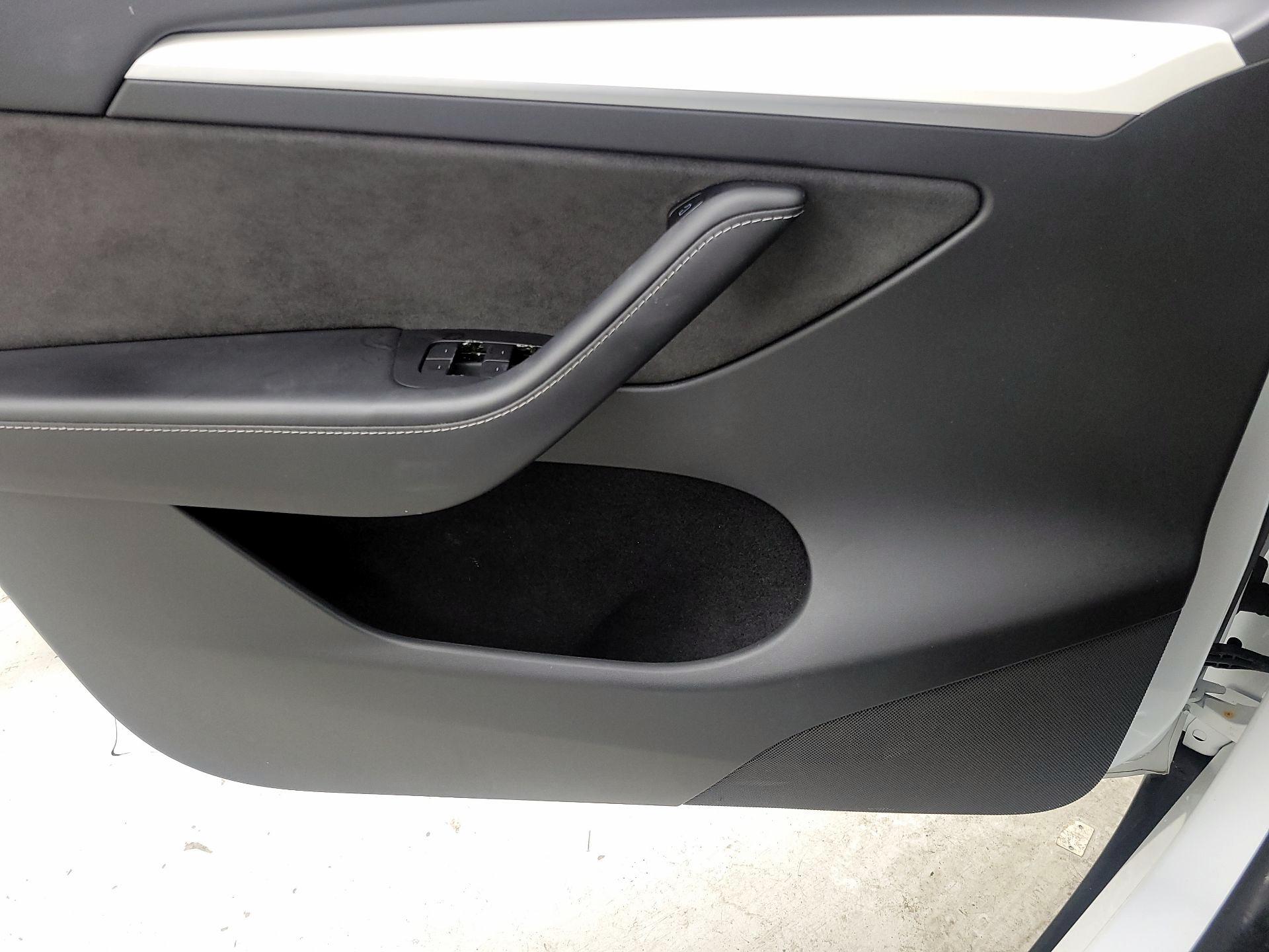 Thumbnail: 2022 Tesla Model Y - 12